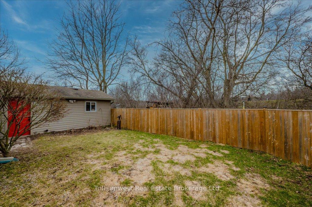 Photo 35 of 15 Tyson Drive, Kitchener, Bridgeport — HOMEH