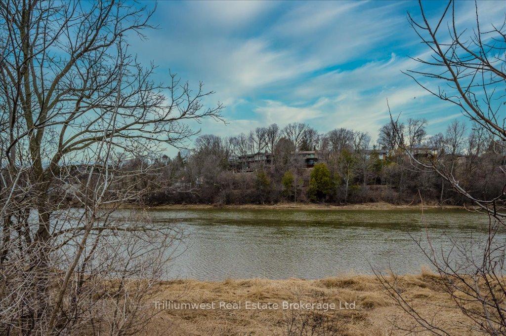 Photo 43 of 15 Tyson Drive, Kitchener, Bridgeport — HOMEH