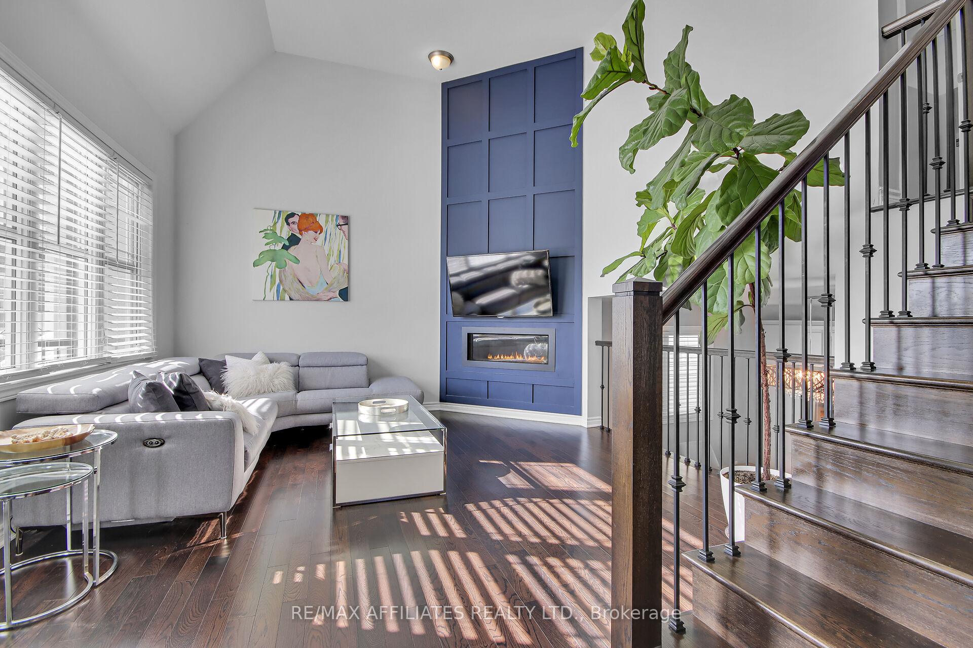 Photo 14 of 44 Oxalis Crescent, Ottawa, Kanata - Emerald Meadows/Trailwest — HOMEH