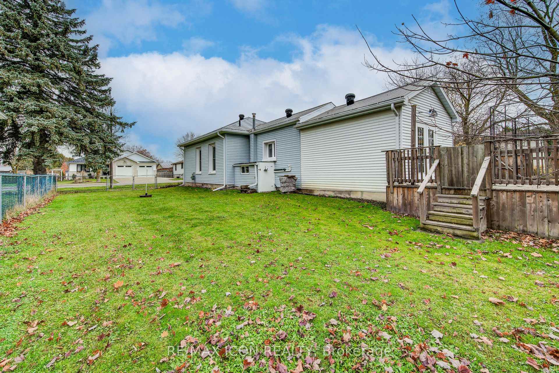Photo 35 of 640 King Street, Minto — HOMEH