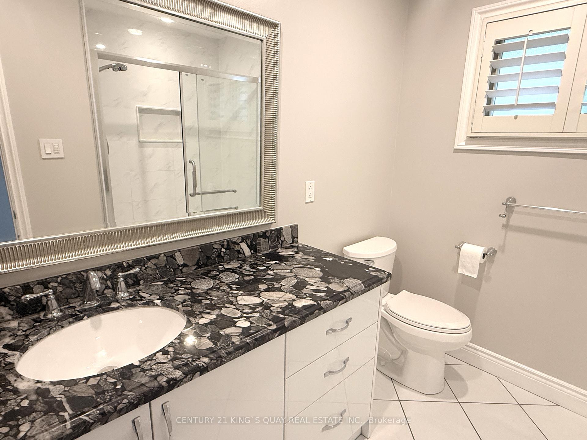 Photo 9 of 3 Fonthill Boulevard, Markham, Unionville — HOMEH