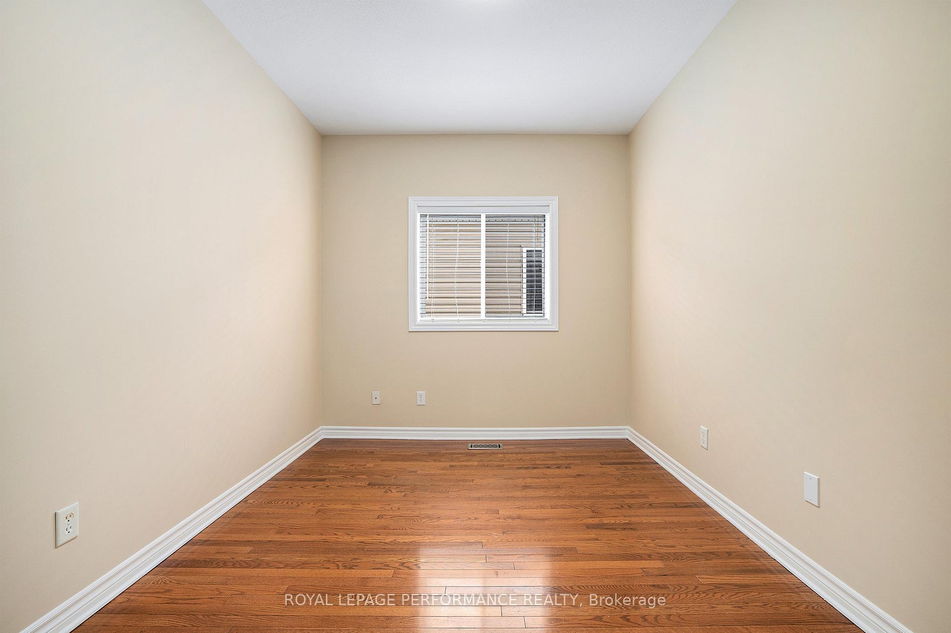 Photo 18 of 55 Peikoff Crescent, Ottawa, Kanata - Morgan's Grant/South March — HOMEH
