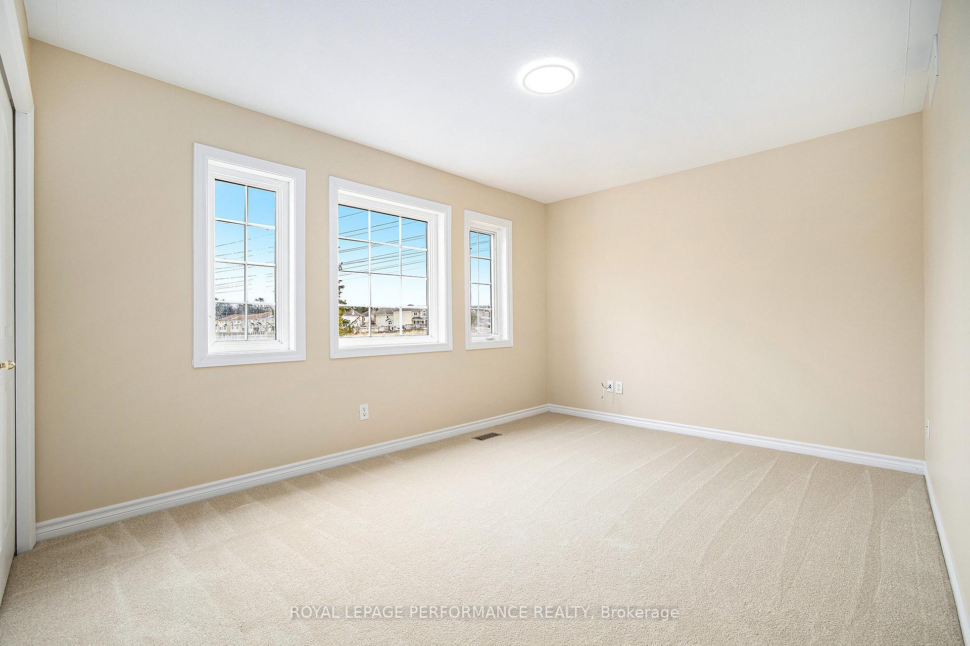 Photo 25 of 55 Peikoff Crescent, Ottawa, Kanata - Morgan's Grant/South March — HOMEH