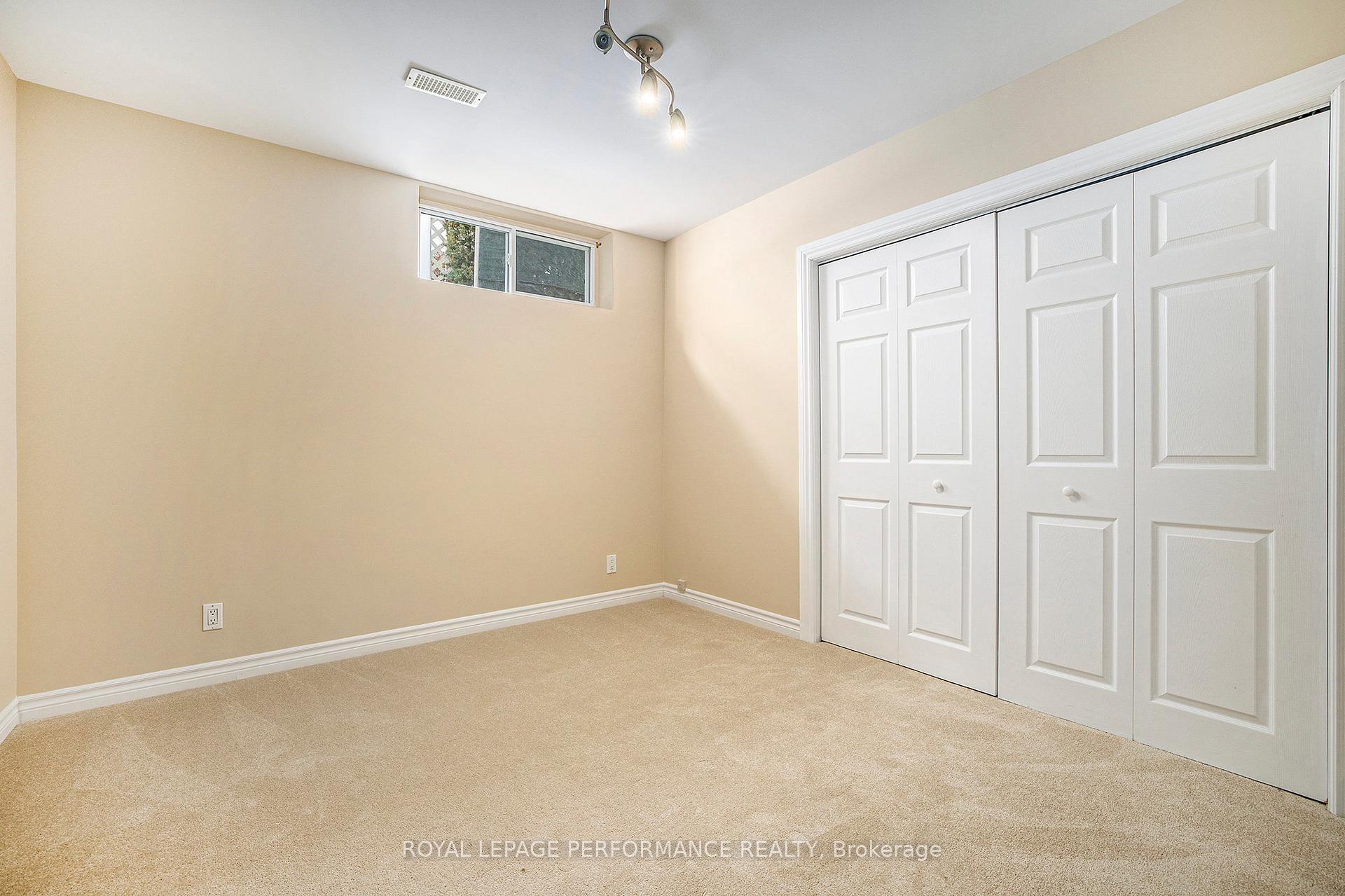 Photo 32 of 55 Peikoff Crescent, Ottawa, Kanata - Morgan's Grant/South March — HOMEH