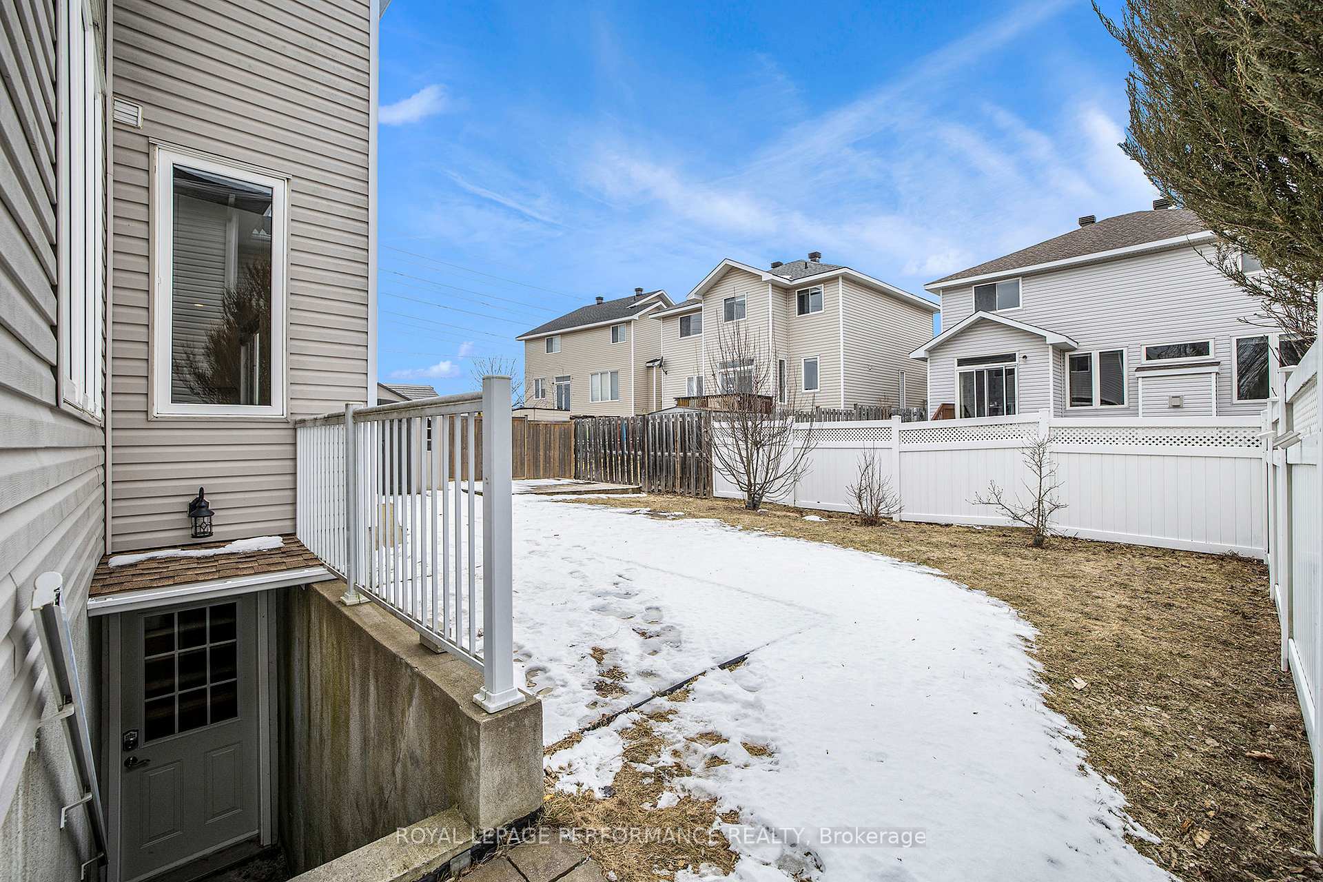 Photo 36 of 55 Peikoff Crescent, Ottawa, Kanata - Morgan's Grant/South March — HOMEH
