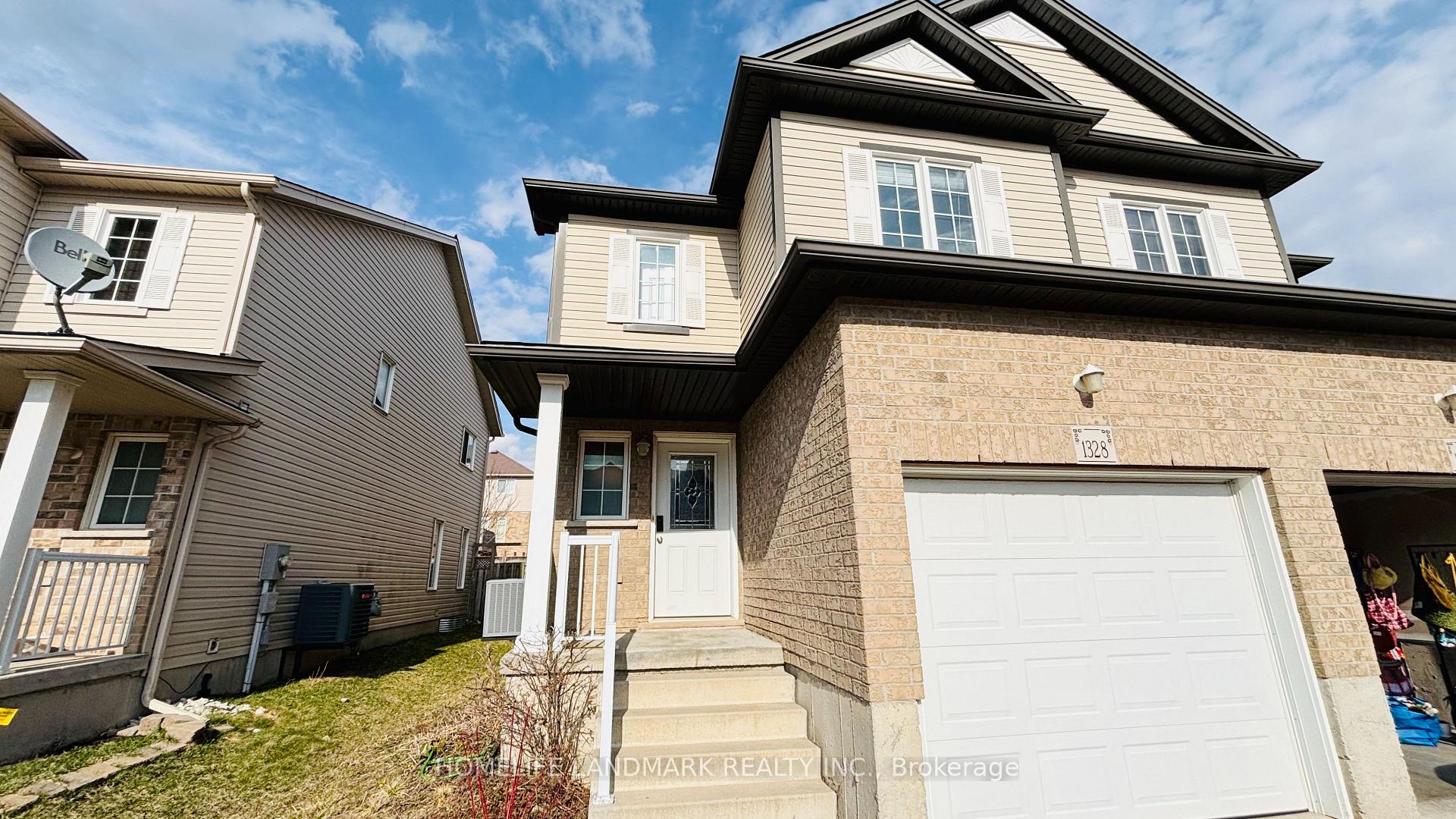 Photo 2 of 1328 Countrystone Drive, Kitchener — HOMEH