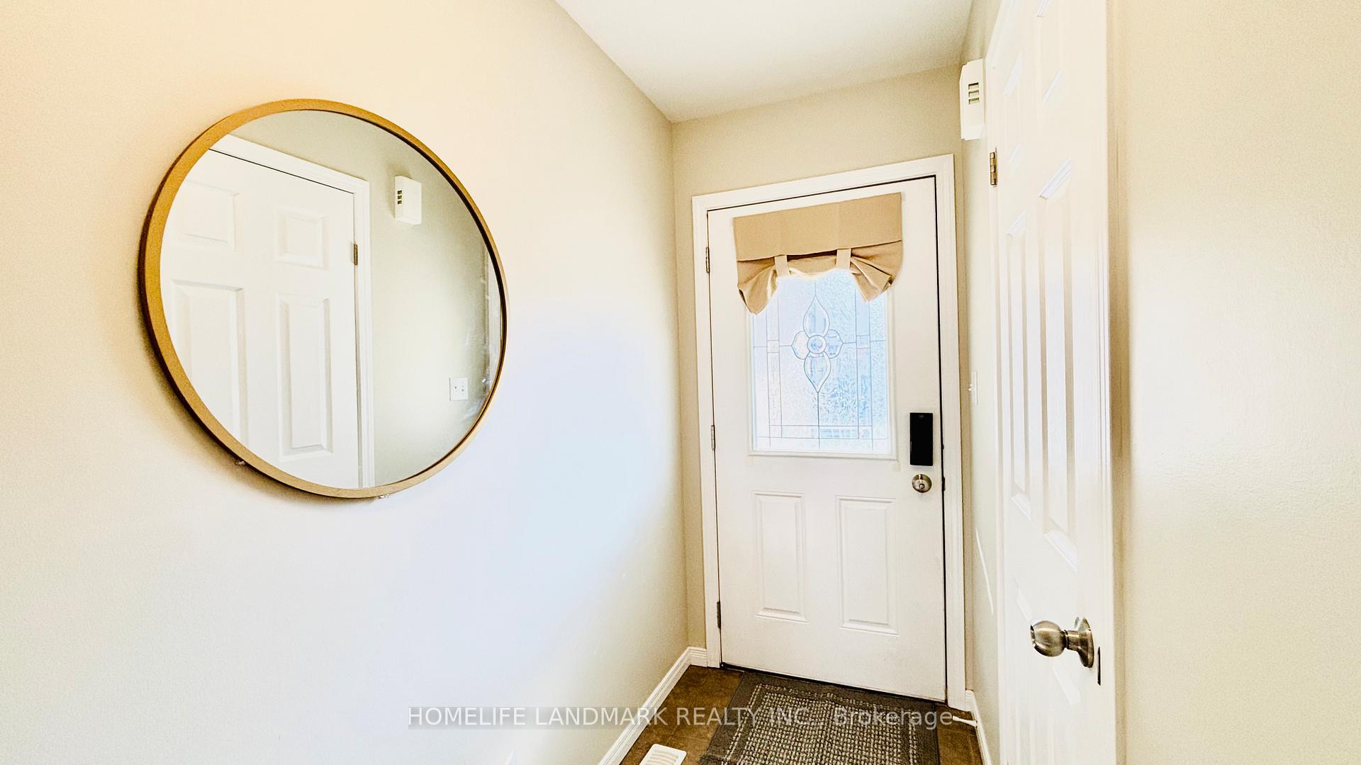 Photo 3 of 1328 Countrystone Drive, Kitchener — HOMEH