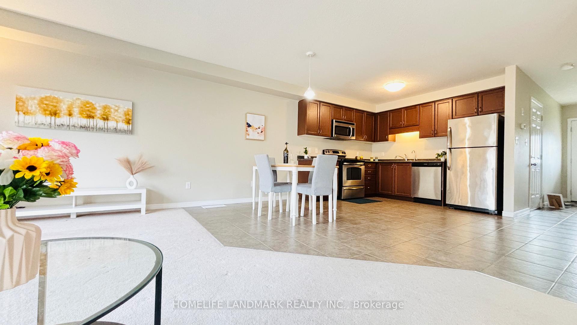 Photo 9 of 1328 Countrystone Drive, Kitchener — HOMEH