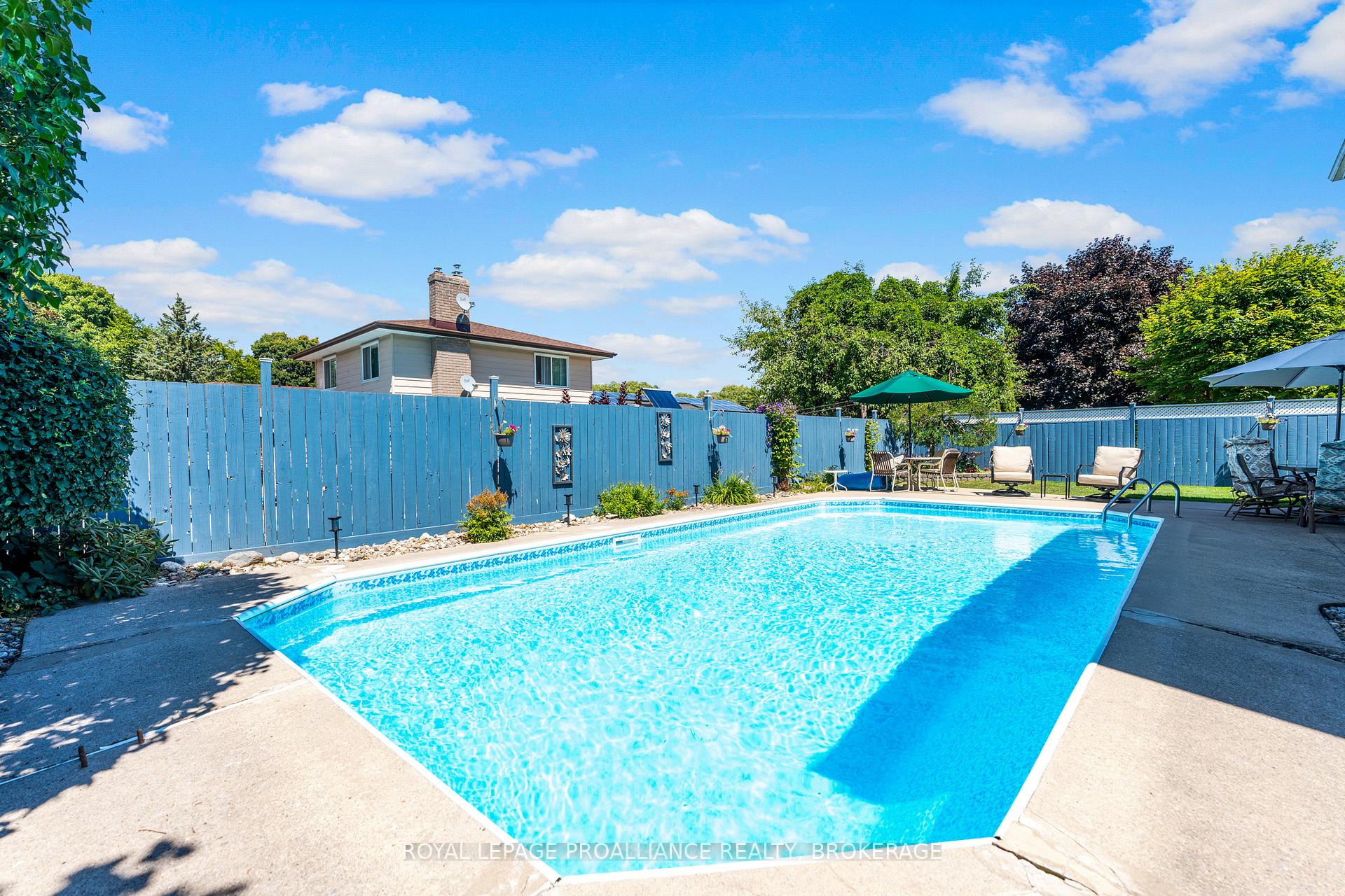 Photo 33 of 510 Roosevelt Drive, Kingston, City Southwest — HOMEH