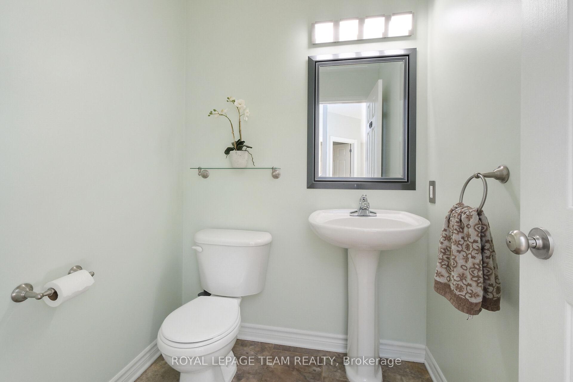 Photo 16 of 48 Portadown Crescent, Ottawa, Kanata - Morgan's Grant/South March — HOMEH