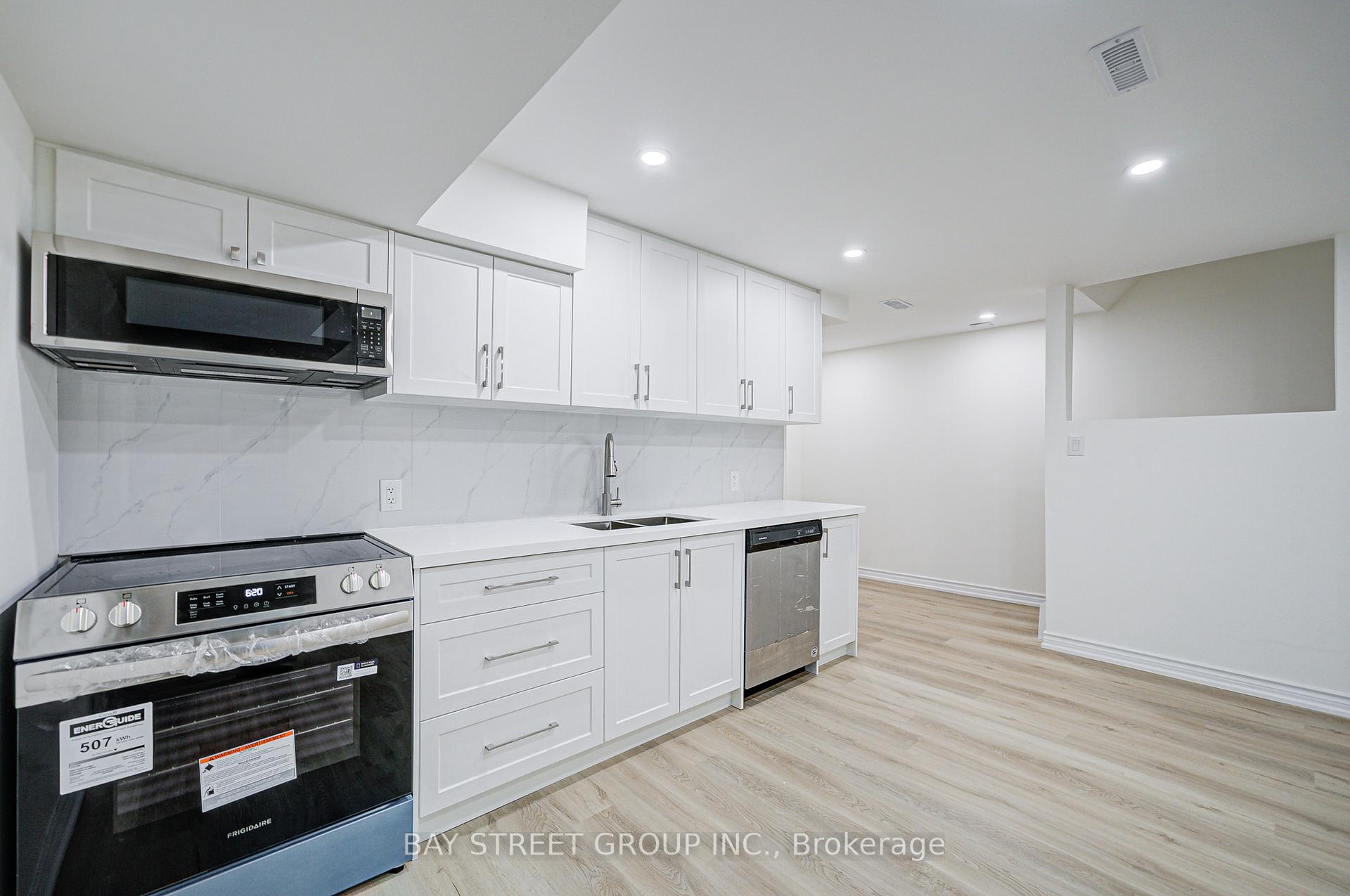 Photo 10 of Unit Bsmt, 94 Castleview Crescent, Markham, Victoria Manor-Jennings Gate — HOMEH