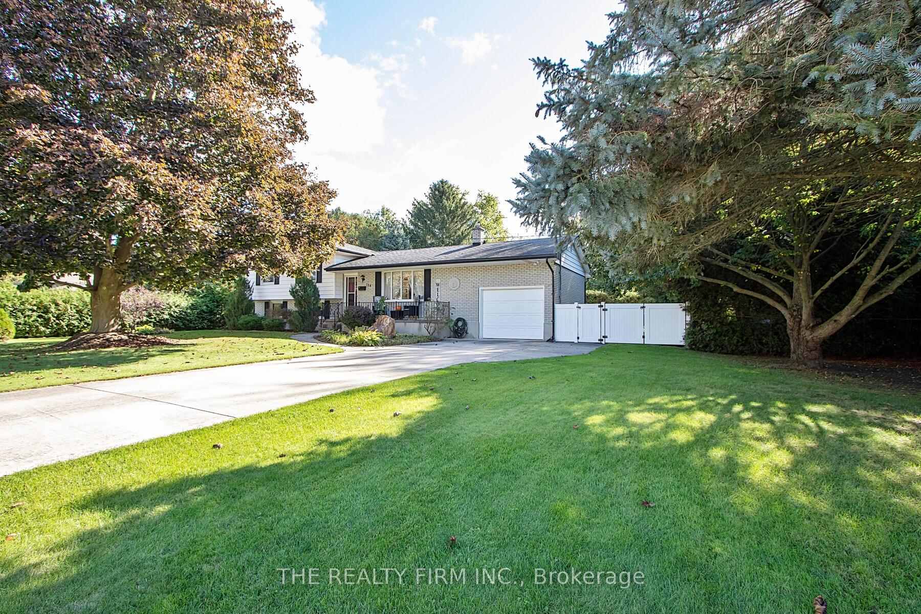 Photo 3 of 124 Simcoe Avenue, Middlesex Centre, Komoka — HOMEH