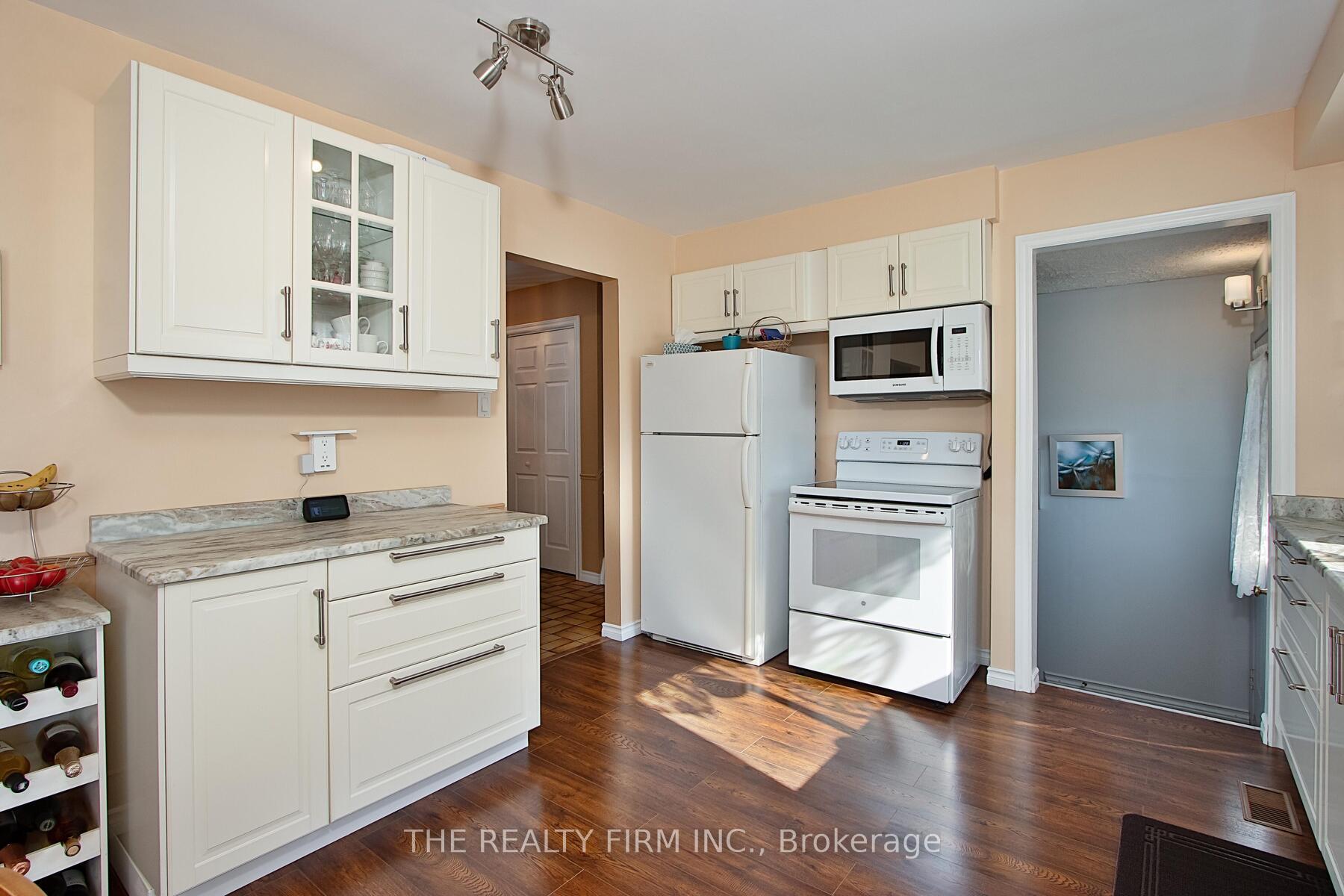Photo 11 of 124 Simcoe Avenue, Middlesex Centre, Komoka — HOMEH