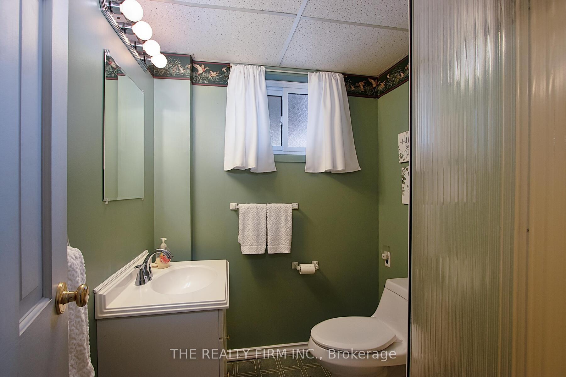 Photo 24 of 124 Simcoe Avenue, Middlesex Centre, Komoka — HOMEH