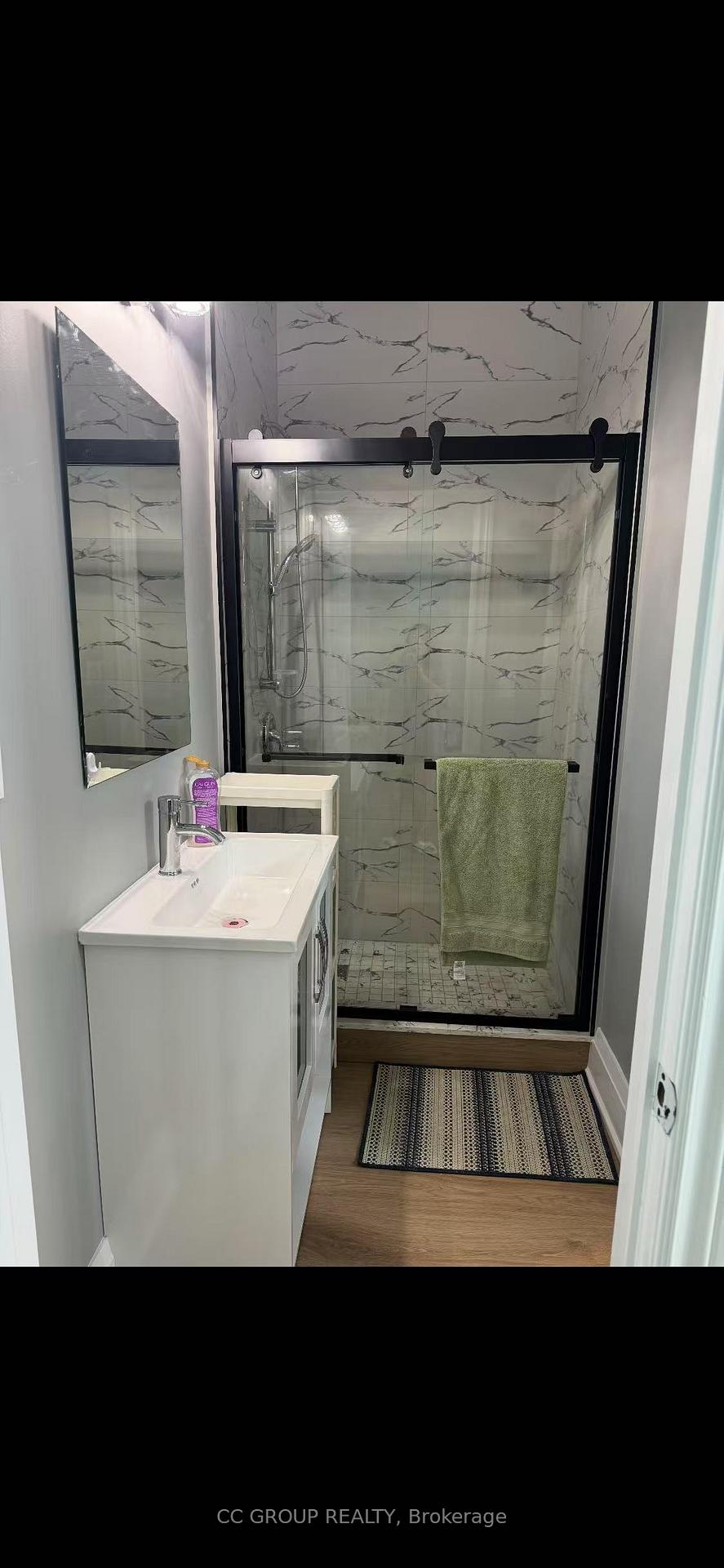 Photo 4 of Unit Unit 3, 33 Luzon Avenue, Markham, Box Grove — HOMEH