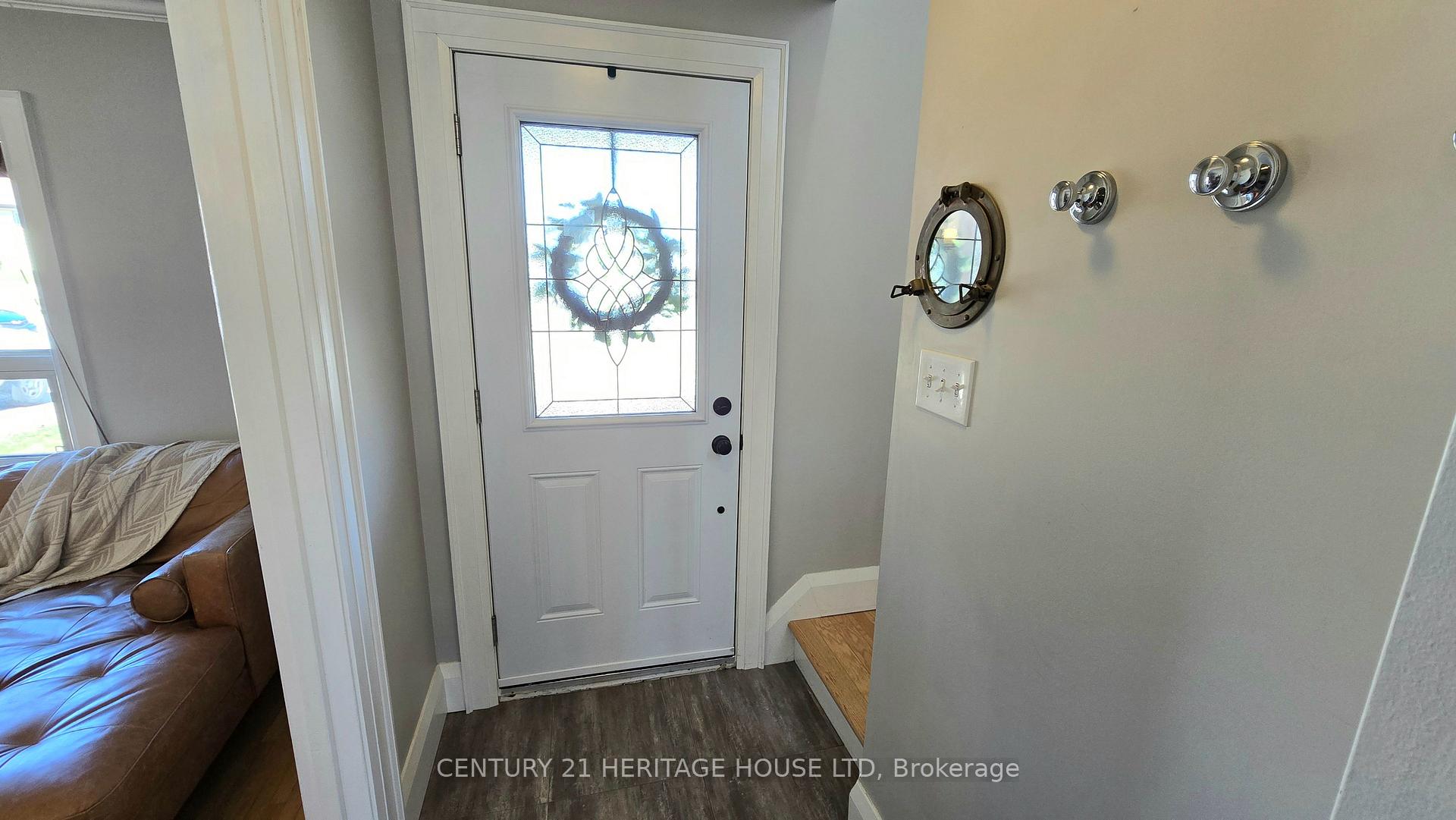 Photo 4 of 23 Kennedy Avenue, Kitchener — HOMEH