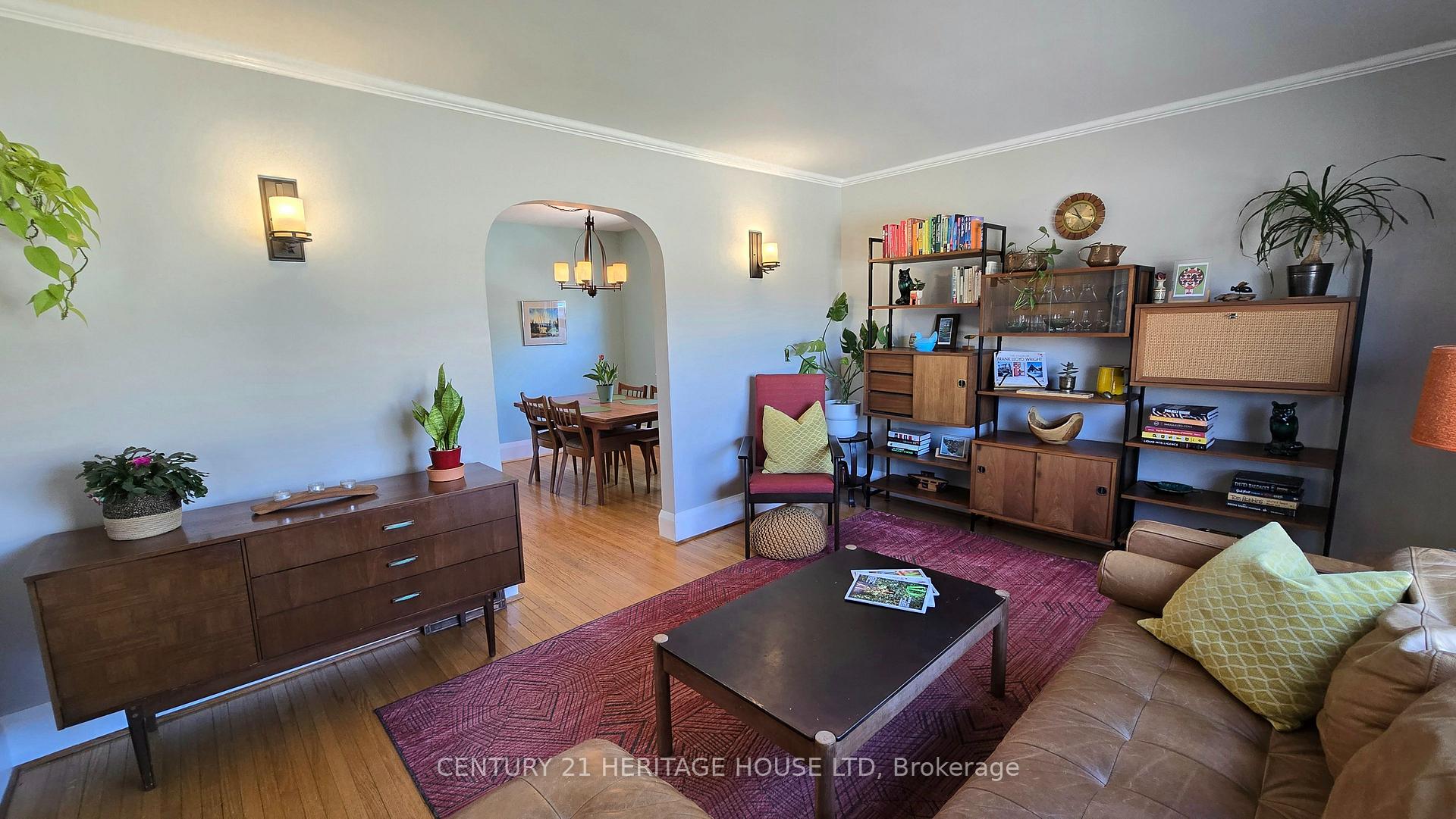 Photo 6 of 23 Kennedy Avenue, Kitchener — HOMEH