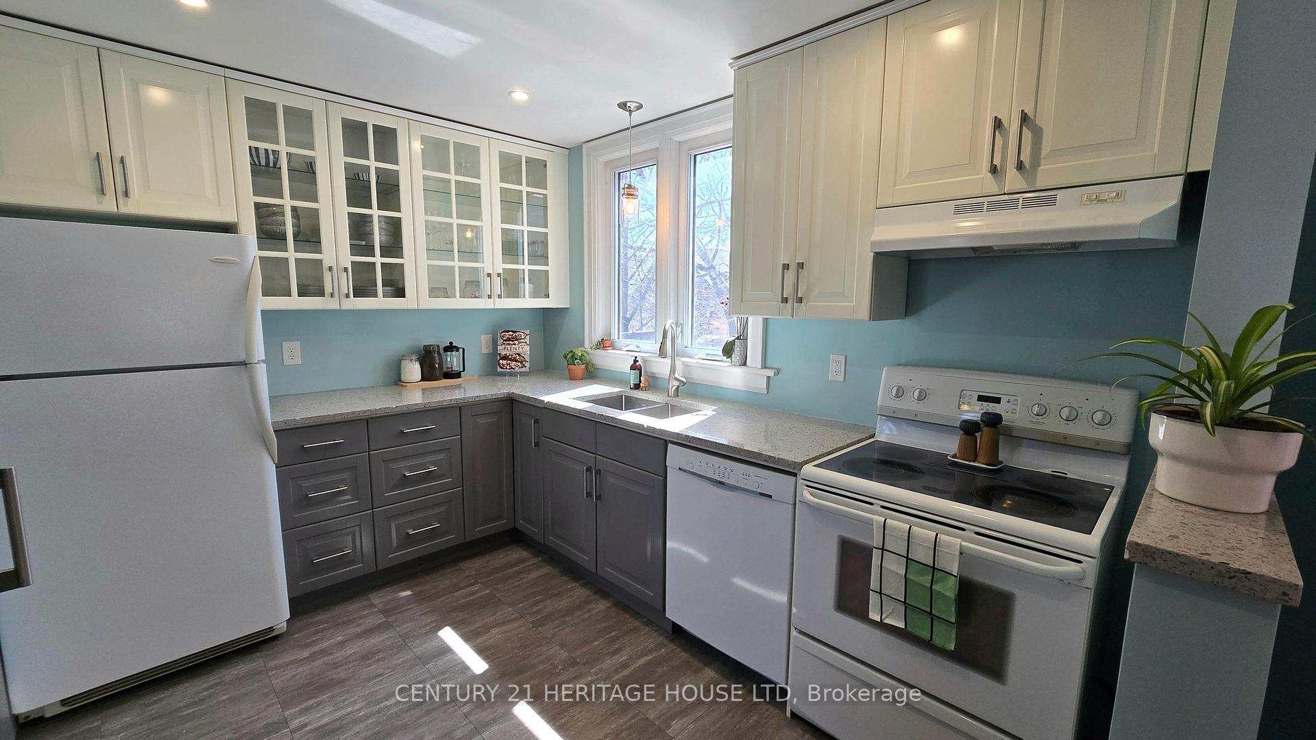 Photo 14 of 23 Kennedy Avenue, Kitchener — HOMEH