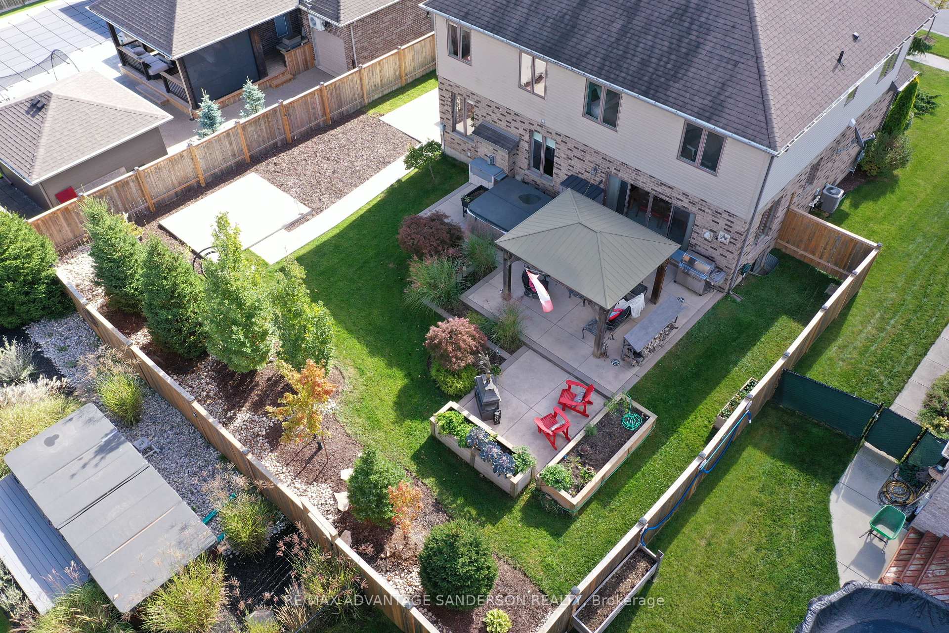 Photo 6 of 56 Blue Heron Drive, Middlesex Centre, Ilderton — HOMEH