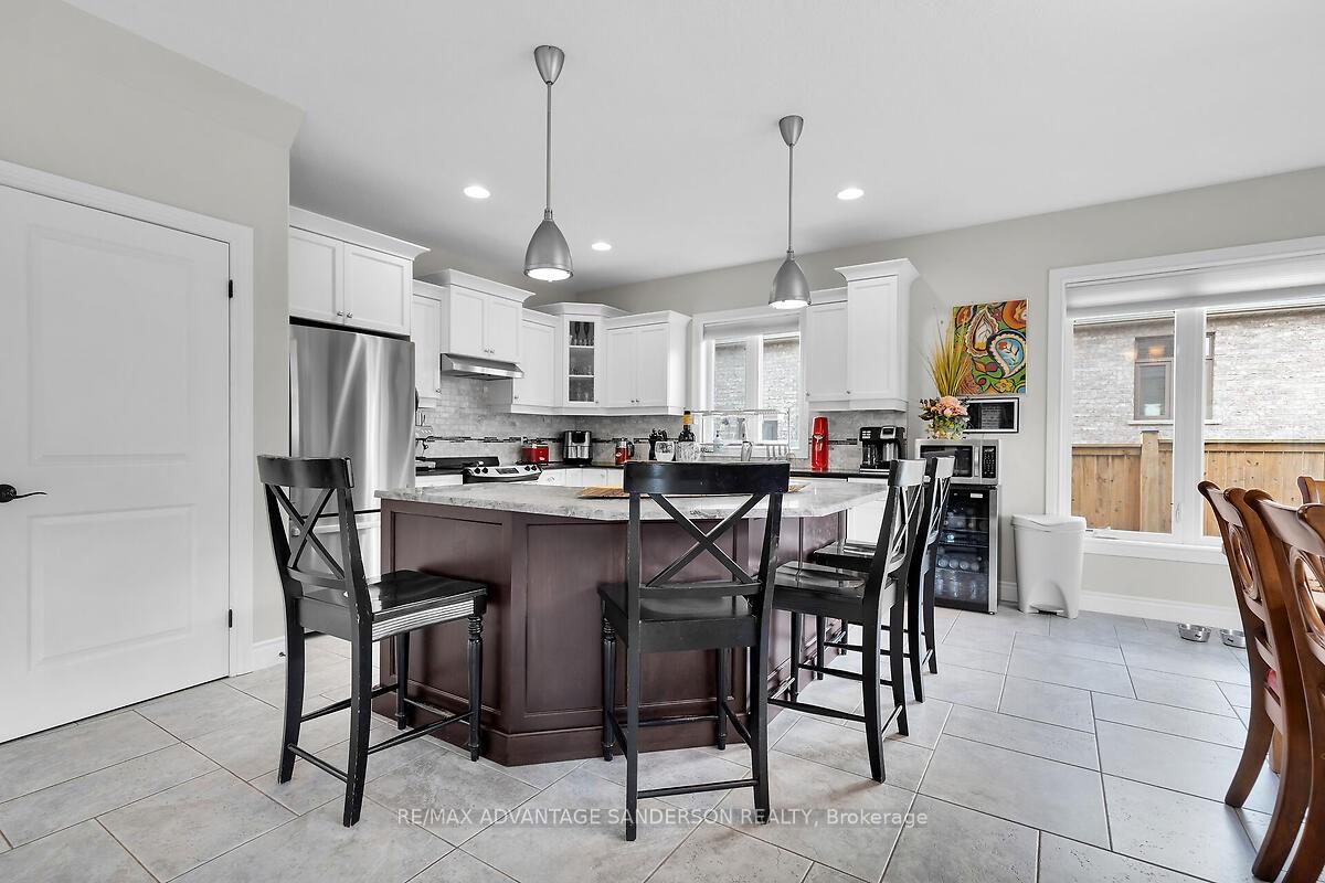 Photo 16 of 56 Blue Heron Drive, Middlesex Centre, Ilderton — HOMEH