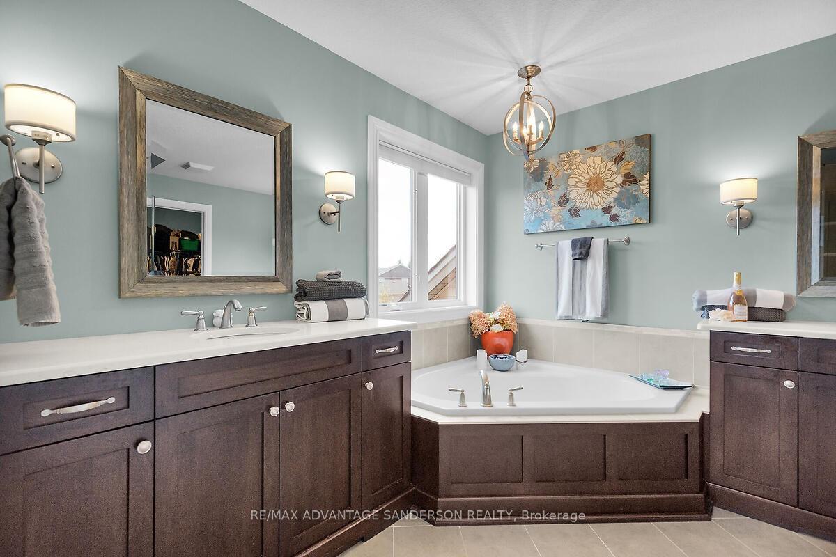 Photo 33 of 56 Blue Heron Drive, Middlesex Centre, Ilderton — HOMEH
