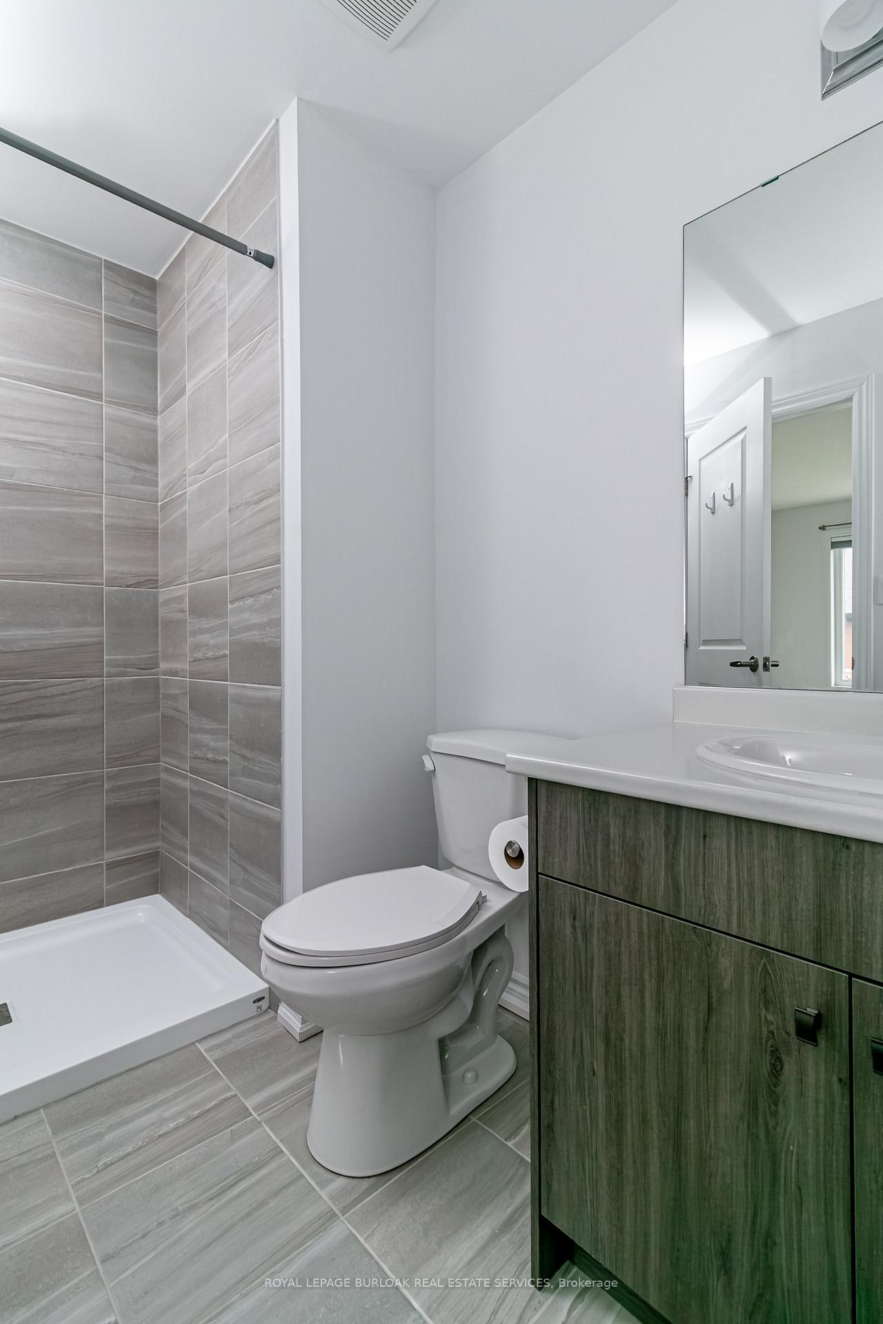 Photo 38 of Unit 80, 61 Soho Street, Hamilton, Stoney Creek Mountain — HOMEH