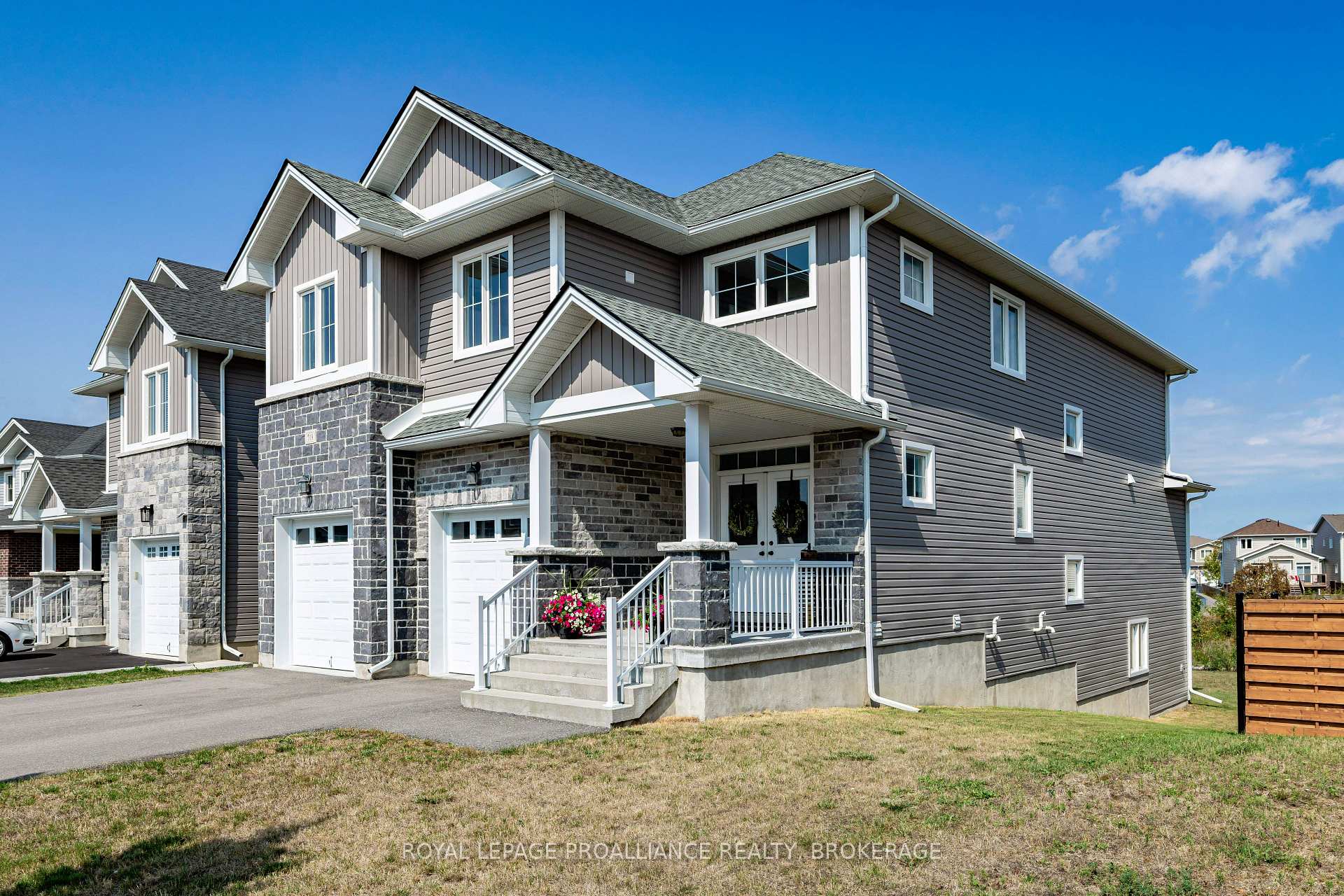 Photo 2 of 519 Beth Crescent, Kingston, City Northwest — HOMEH
