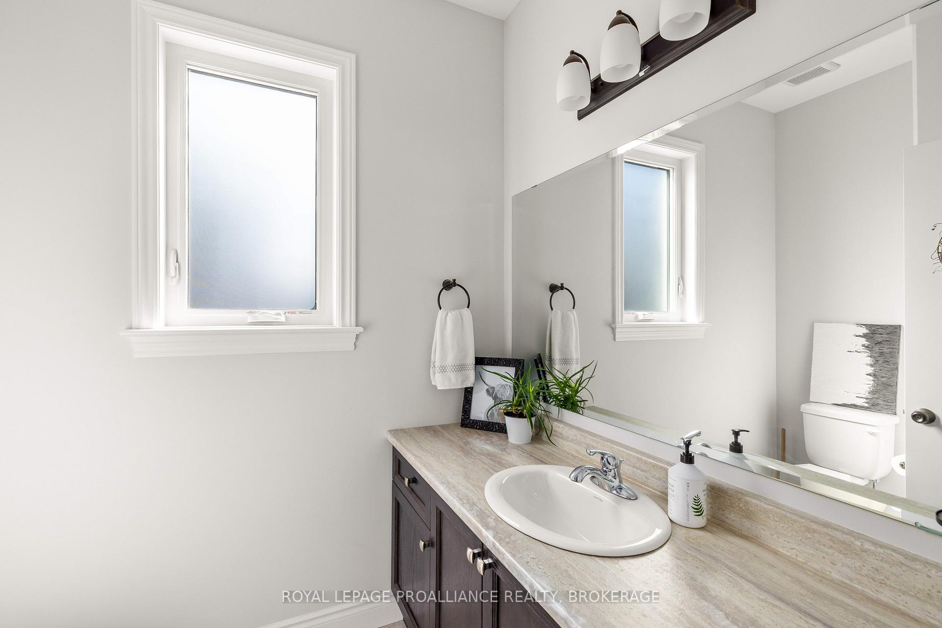 Photo 6 of 519 Beth Crescent, Kingston, City Northwest — HOMEH