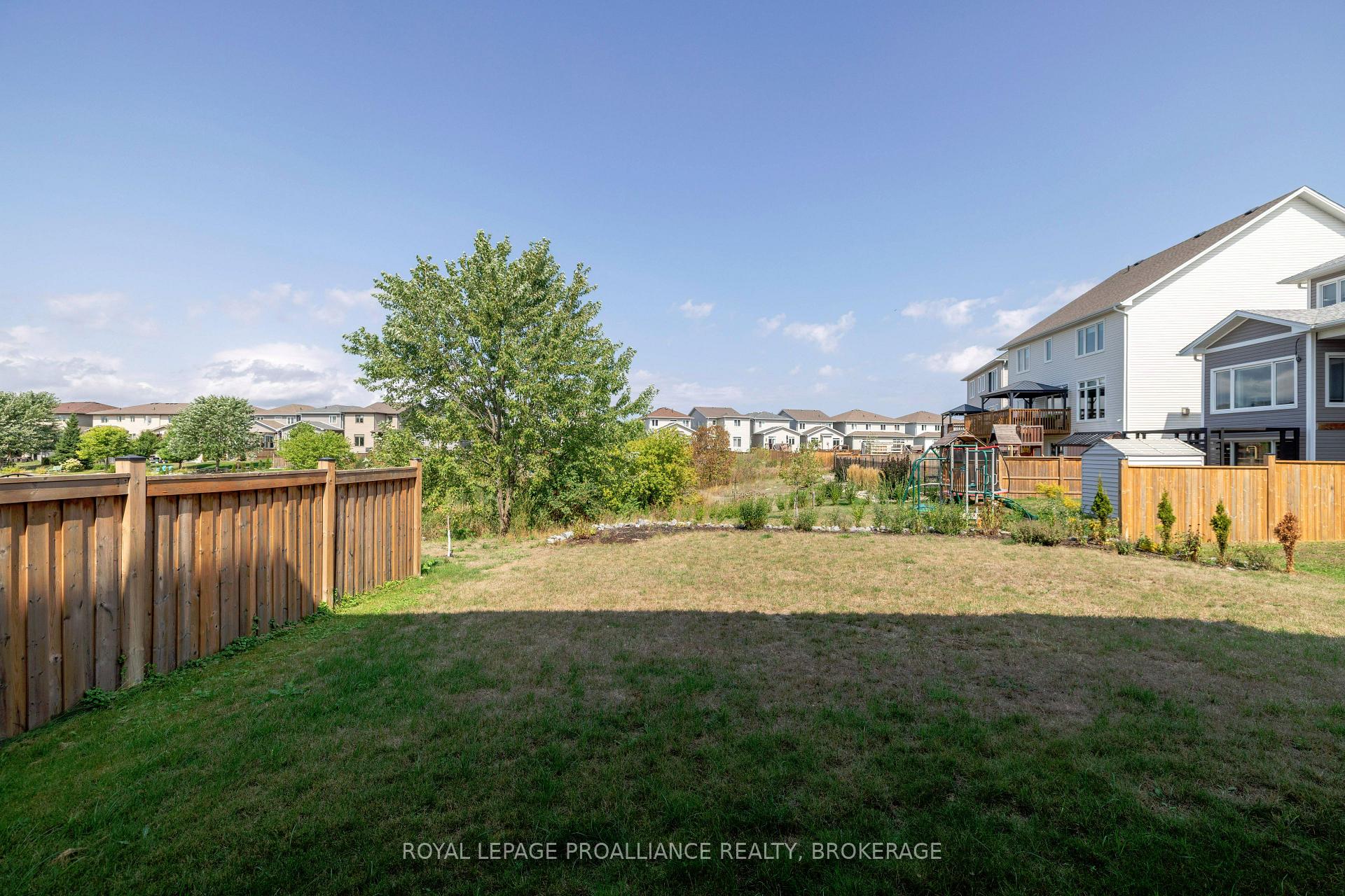 Photo 42 of 519 Beth Crescent, Kingston, City Northwest — HOMEH
