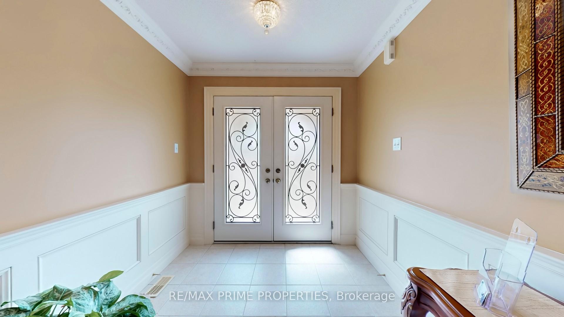 Photo 3 of 49 Rembrandt Drive, Markham, Village Green-South Unionville — HOMEH