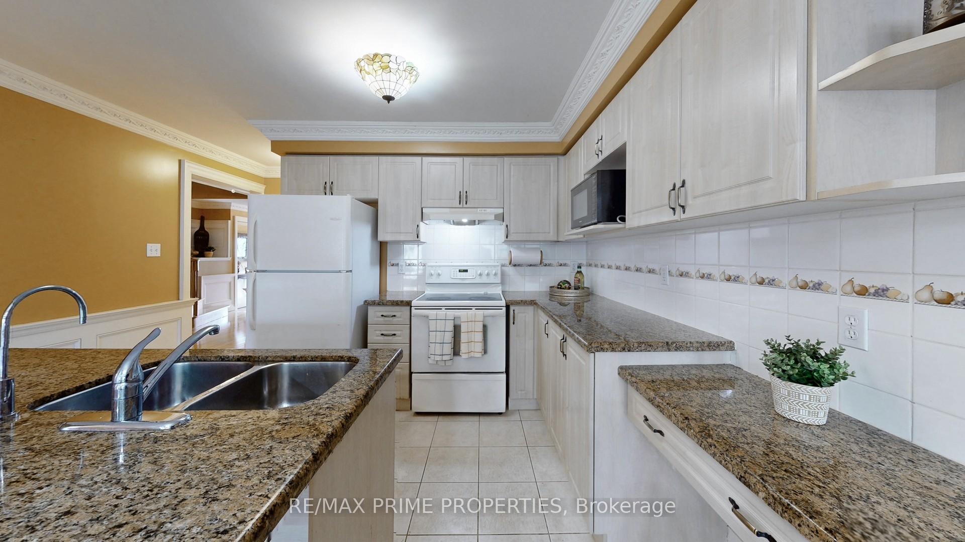 Photo 15 of 49 Rembrandt Drive, Markham, Village Green-South Unionville — HOMEH