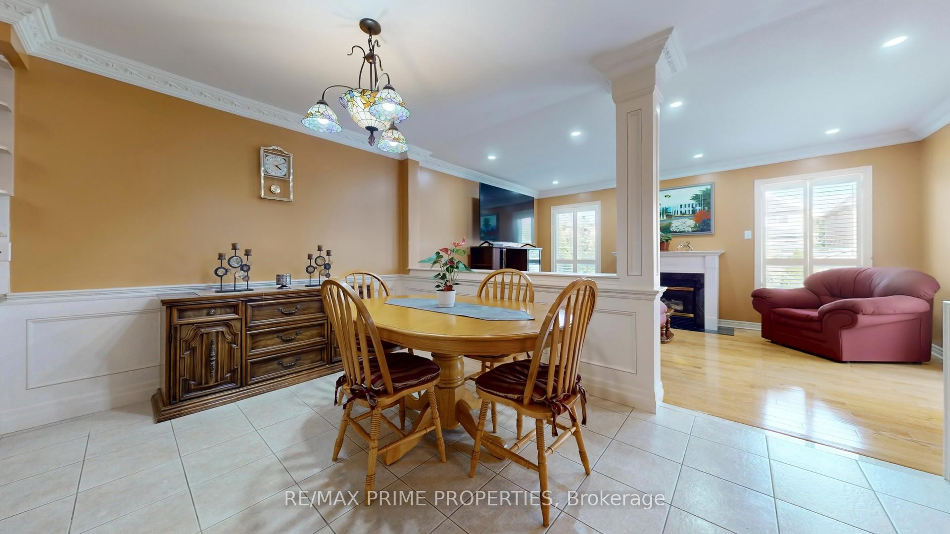 Photo 16 of 49 Rembrandt Drive, Markham, Village Green-South Unionville — HOMEH