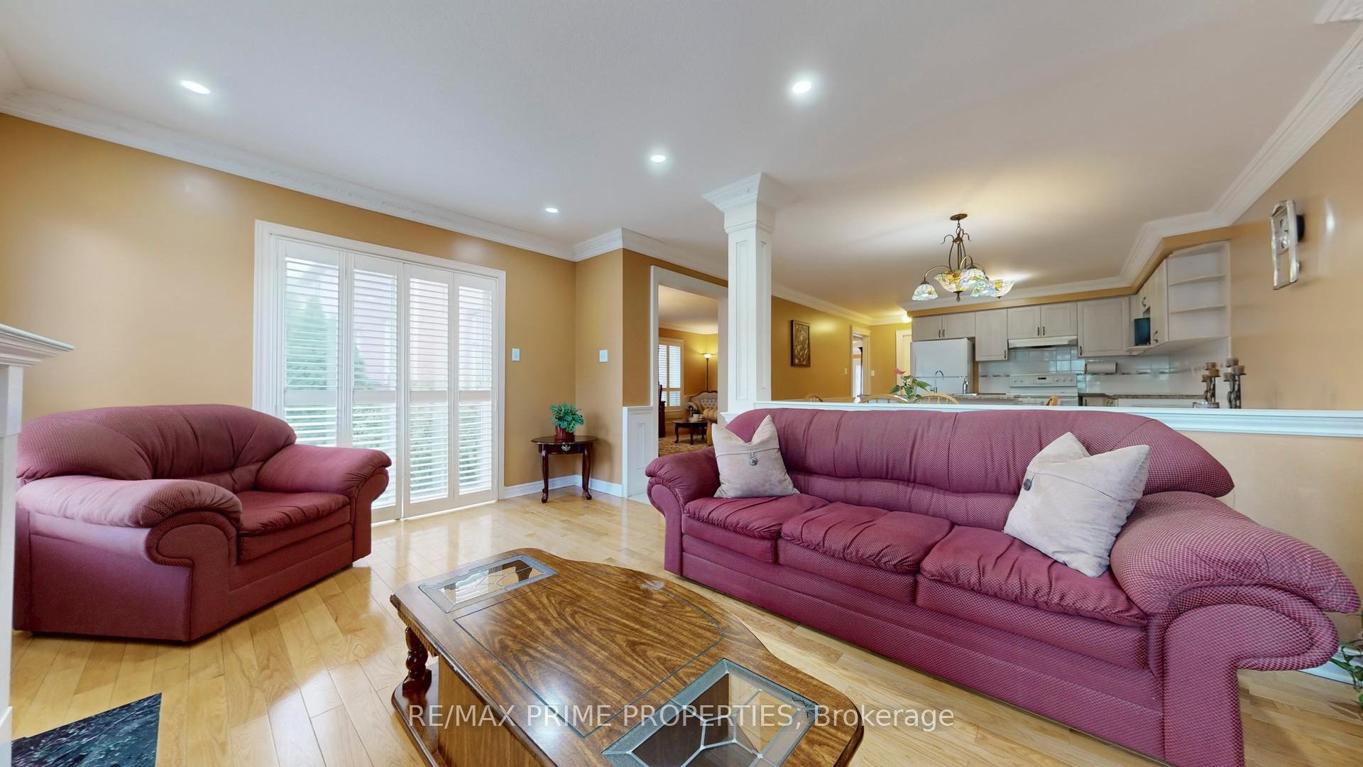 Photo 19 of 49 Rembrandt Drive, Markham, Village Green-South Unionville — HOMEH
