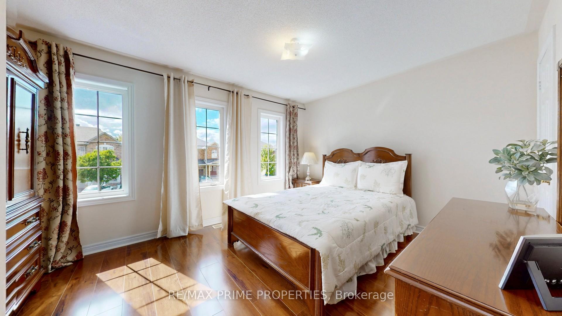 Photo 26 of 49 Rembrandt Drive, Markham, Village Green-South Unionville — HOMEH
