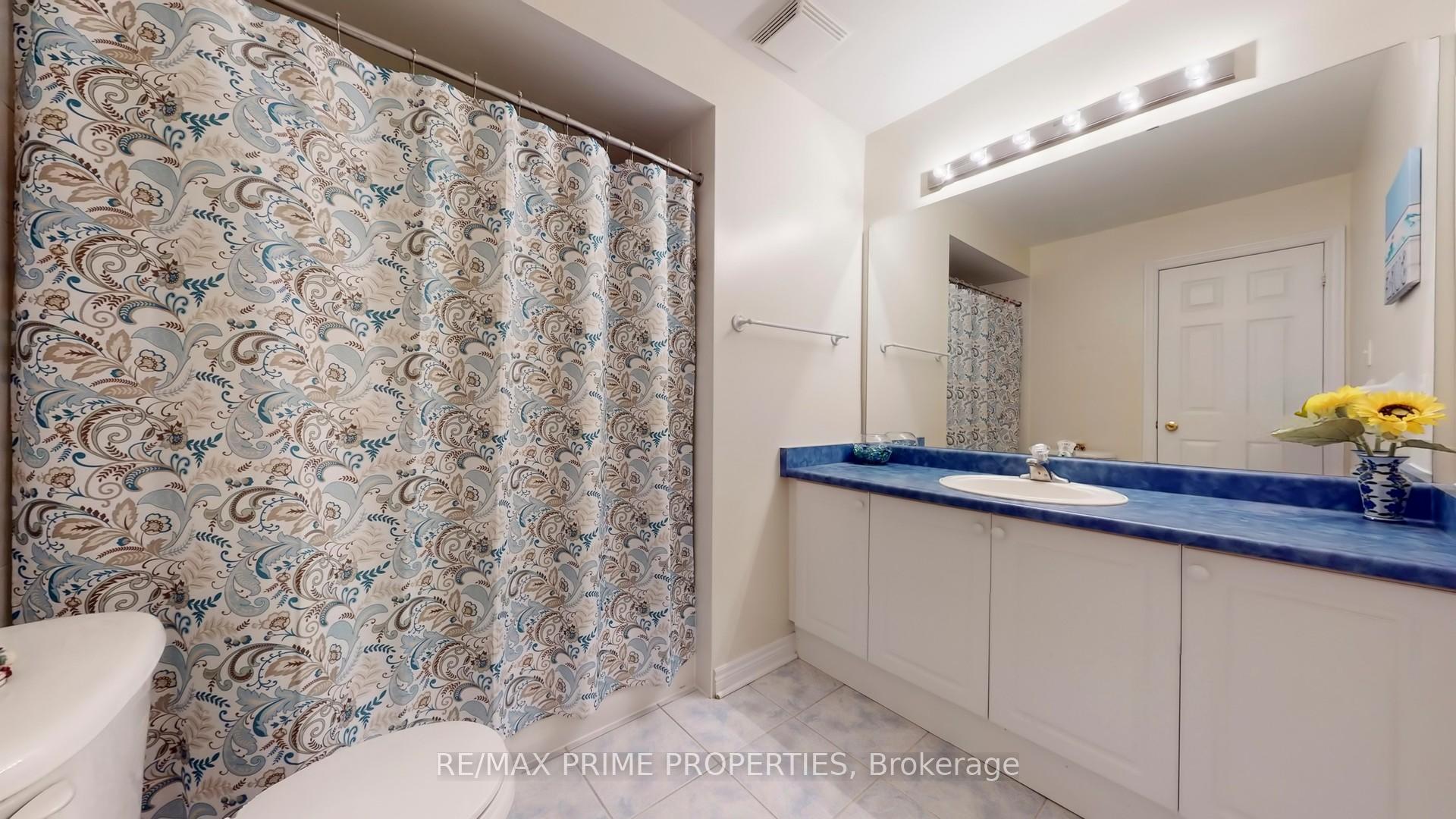 Photo 33 of 49 Rembrandt Drive, Markham, Village Green-South Unionville — HOMEH
