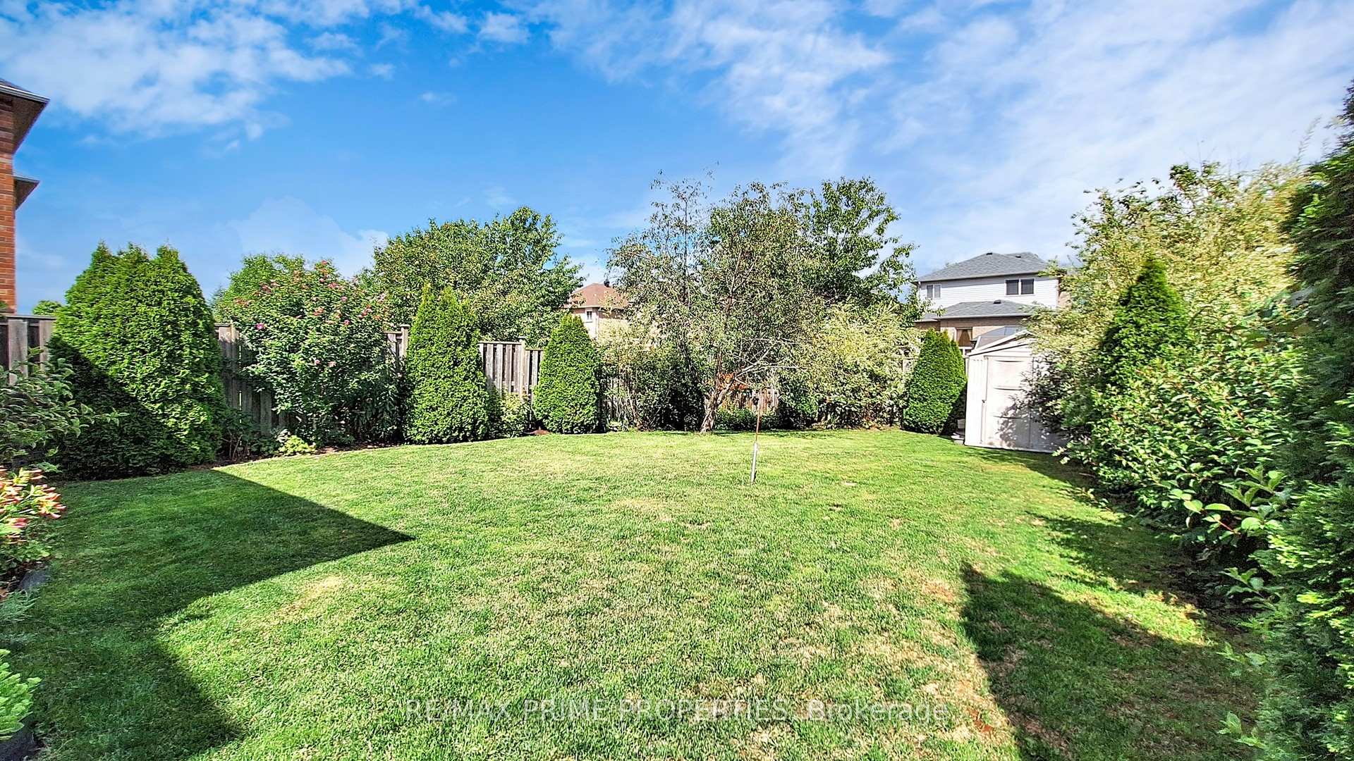 Photo 37 of 49 Rembrandt Drive, Markham, Village Green-South Unionville — HOMEH
