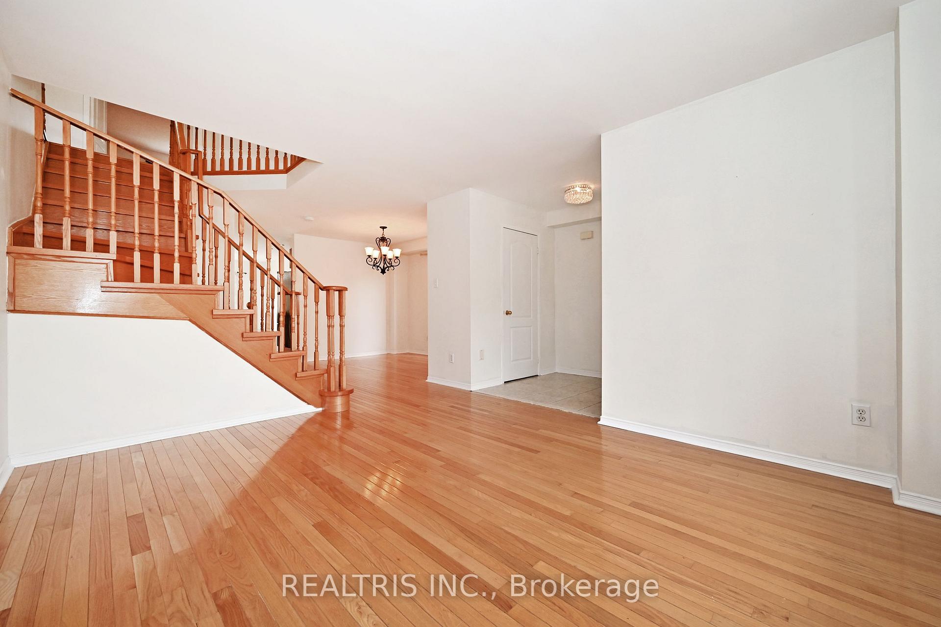 Photo 5 of 220 Fred Mclaren Boulevard, Markham, Wismer — HOMEH