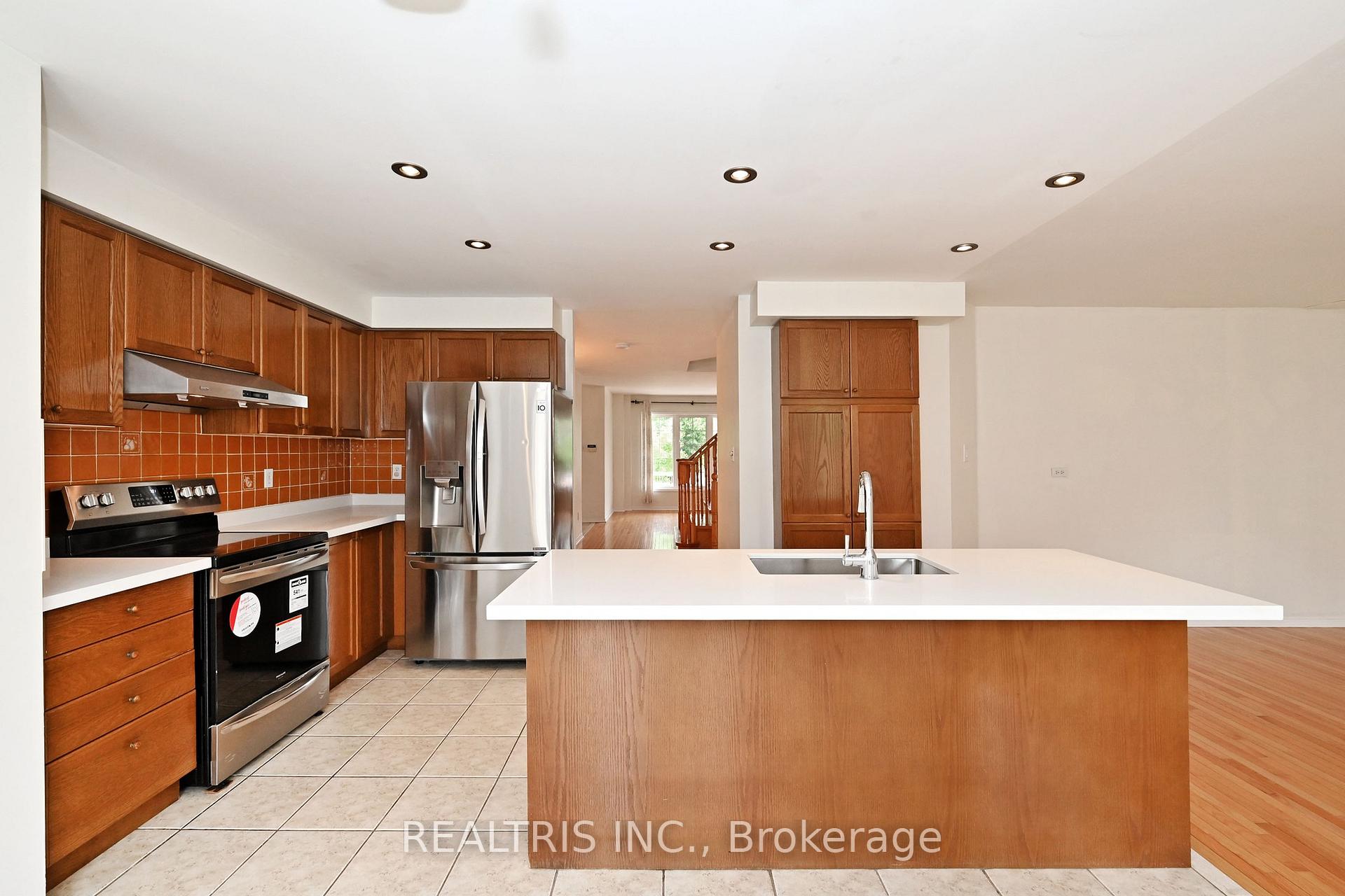 Photo 12 of 220 Fred Mclaren Boulevard, Markham, Wismer — HOMEH
