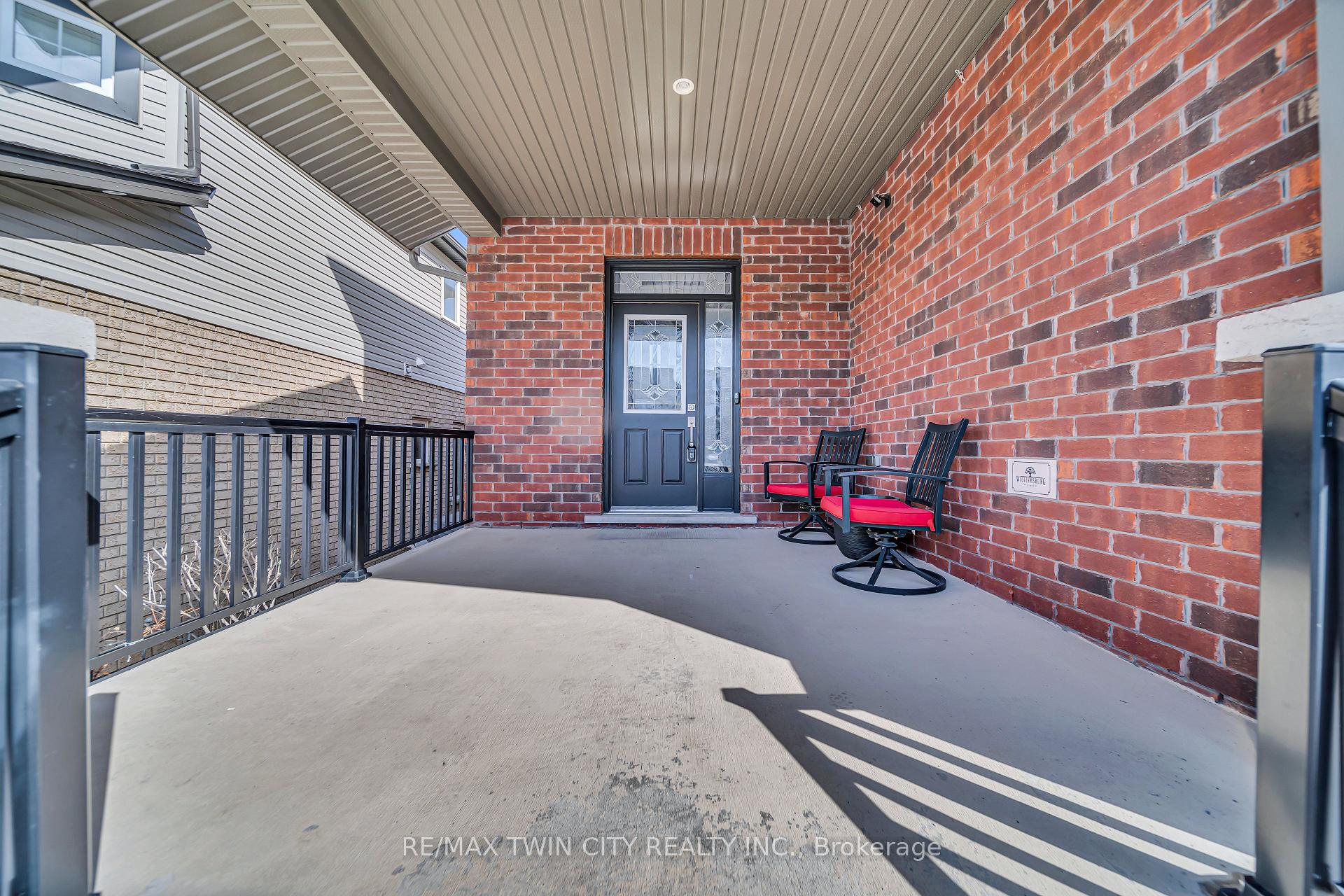Photo 3 of 941 Audrey Place, Kitchener — HOMEH