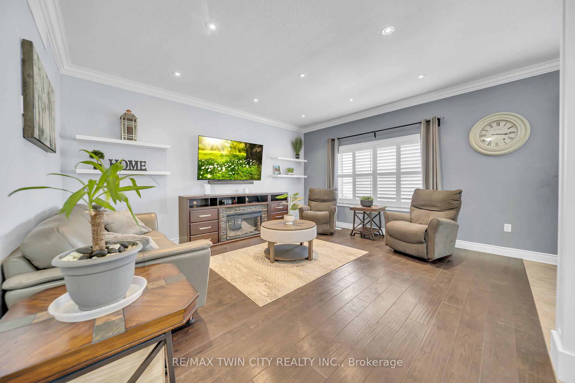 Photo 8 of 941 Audrey Place, Kitchener — HOMEH