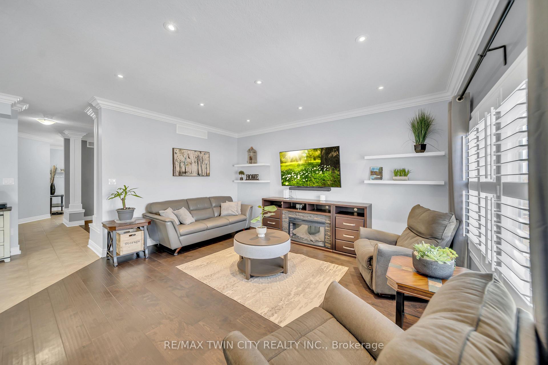 Photo 9 of 941 Audrey Place, Kitchener — HOMEH