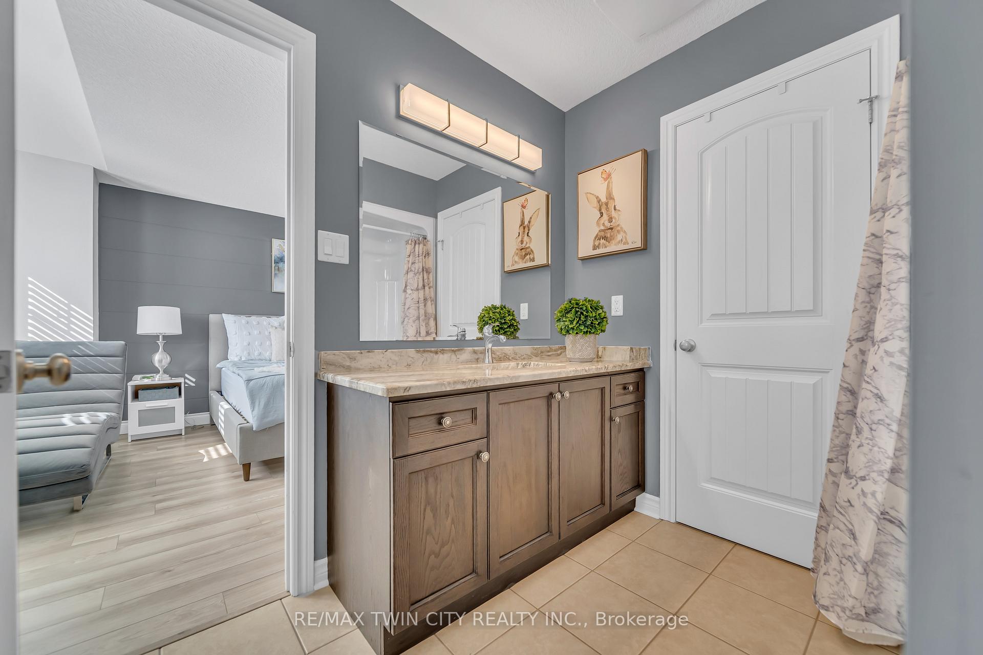 Photo 23 of 941 Audrey Place, Kitchener — HOMEH