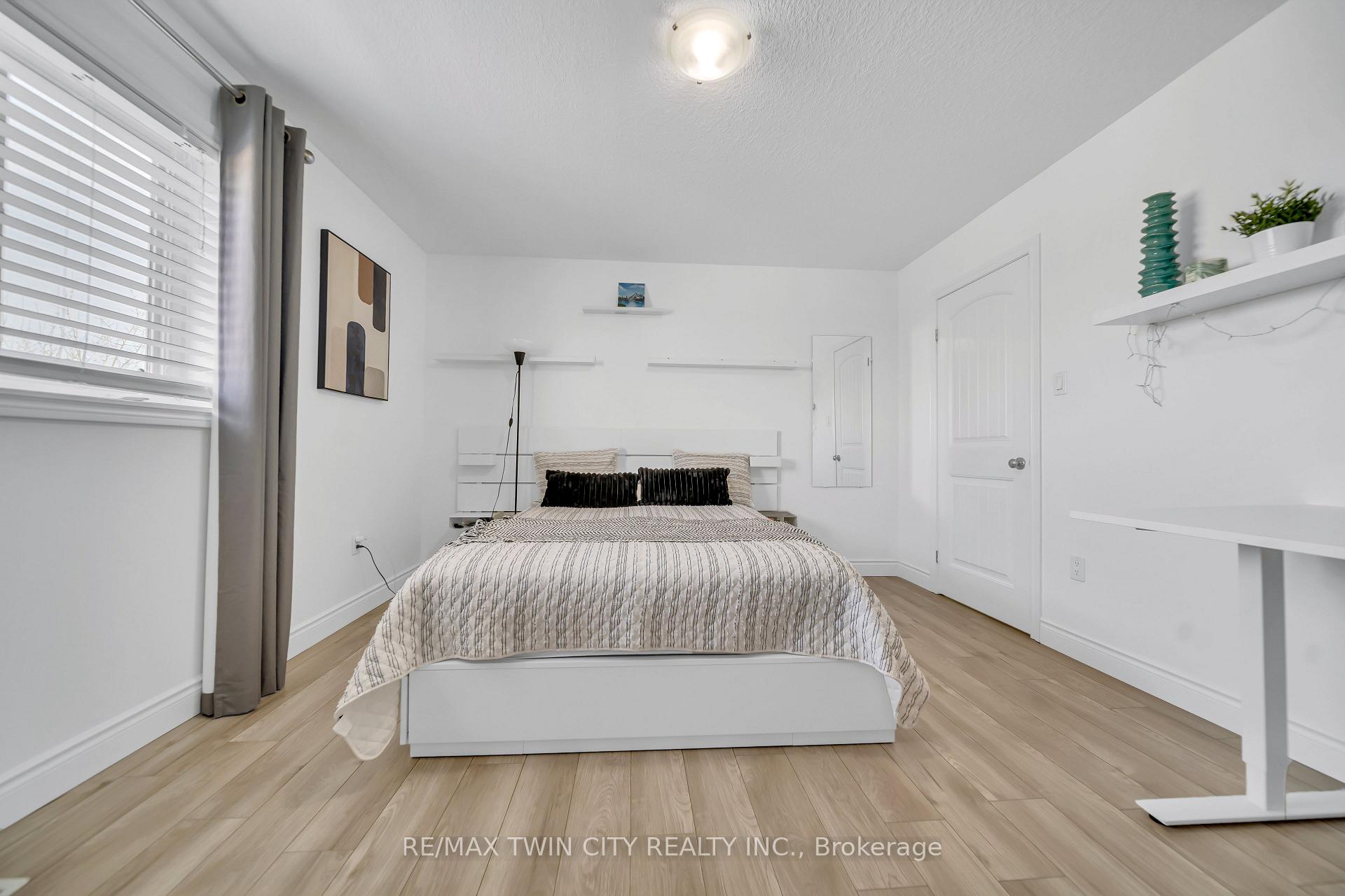 Photo 32 of 941 Audrey Place, Kitchener — HOMEH