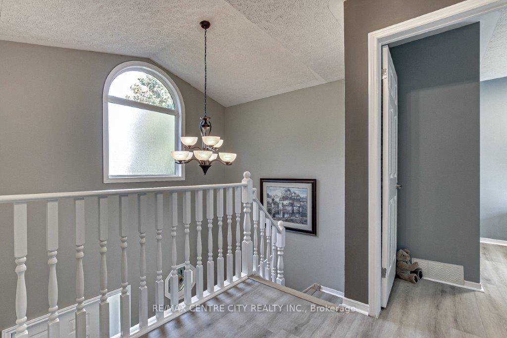 Photo 18 of 117 Brookfield Street, Middlesex Centre, Denfield — HOMEH
