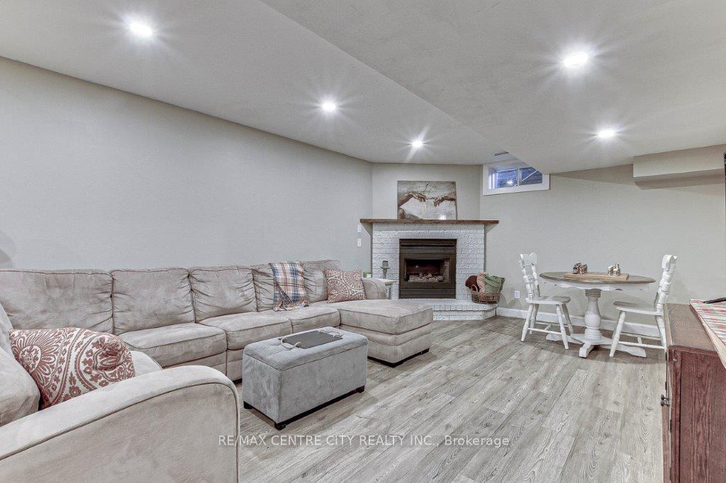 Photo 26 of 117 Brookfield Street, Middlesex Centre, Denfield — HOMEH