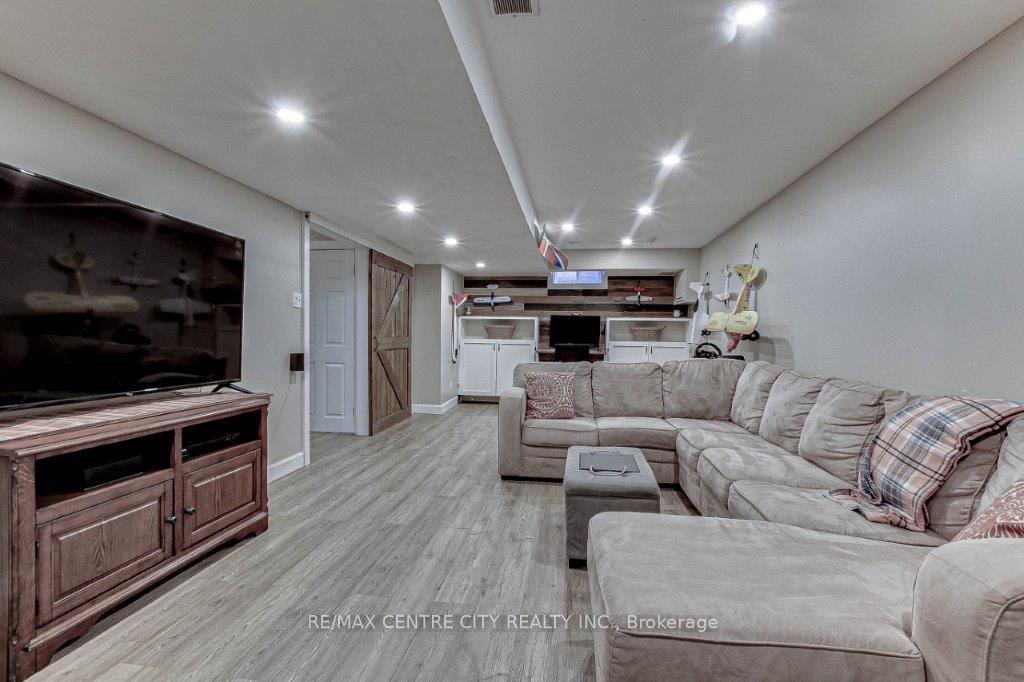 Photo 29 of 117 Brookfield Street, Middlesex Centre, Denfield — HOMEH