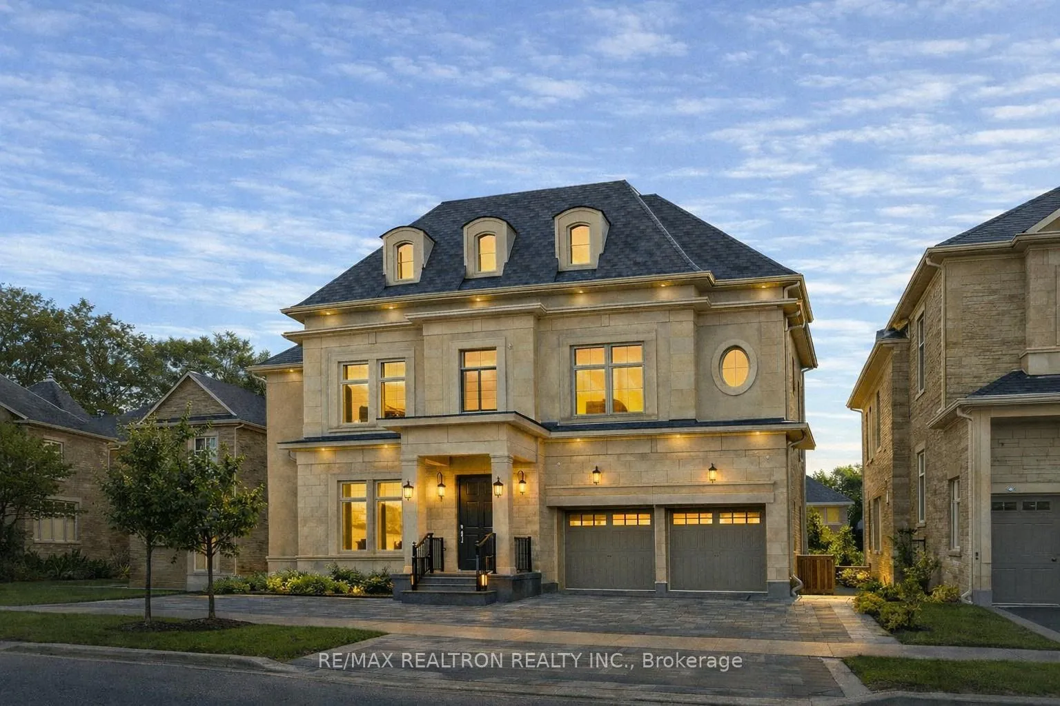 Photo 2 of 7 Aspy Court, Vaughan, Patterson — HOMEH