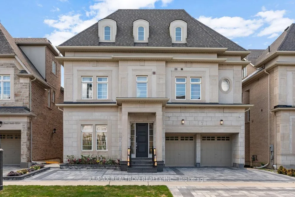 Photo 3 of 7 Aspy Court, Vaughan, Patterson — HOMEH