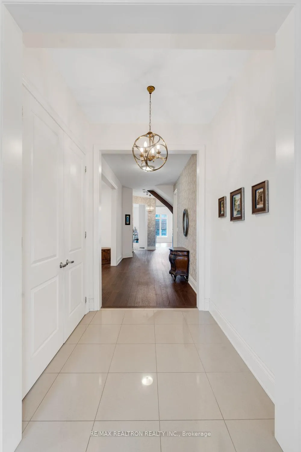 Photo 6 of 7 Aspy Court, Vaughan, Patterson — HOMEH