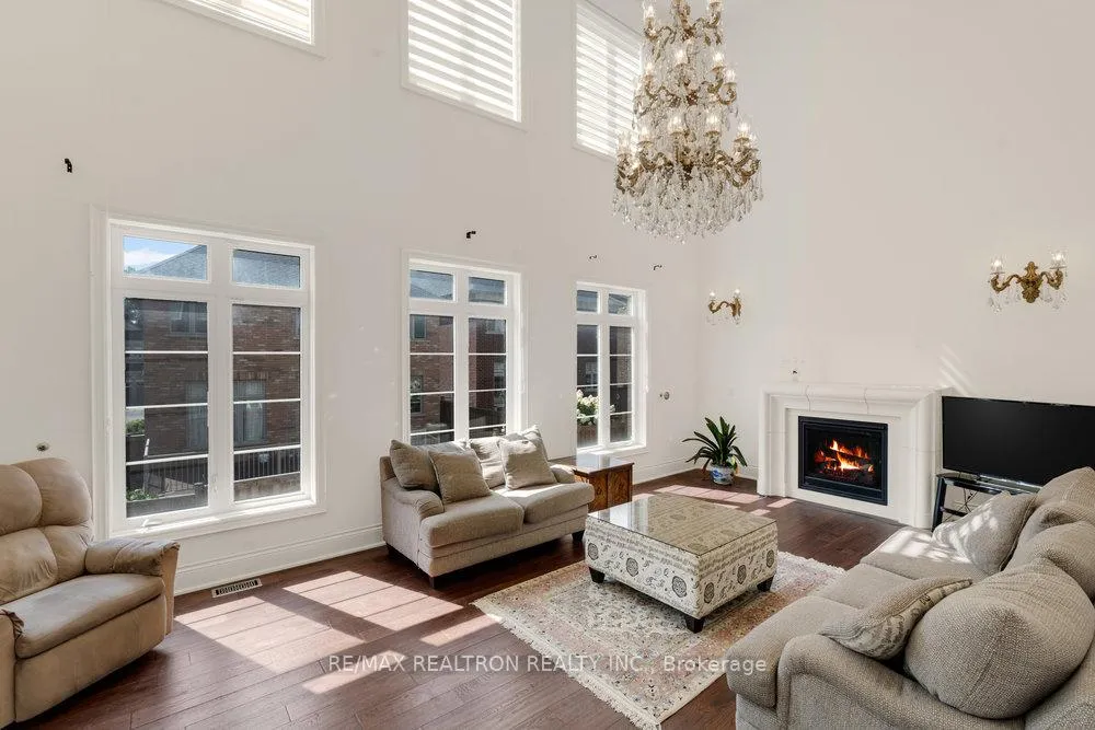 Photo 20 of 7 Aspy Court, Vaughan, Patterson — HOMEH